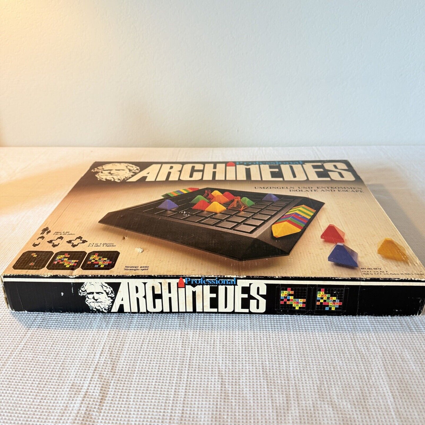 Professional Archimedes Board Game 2-4 Players Isolate And Escape Norway Vintage