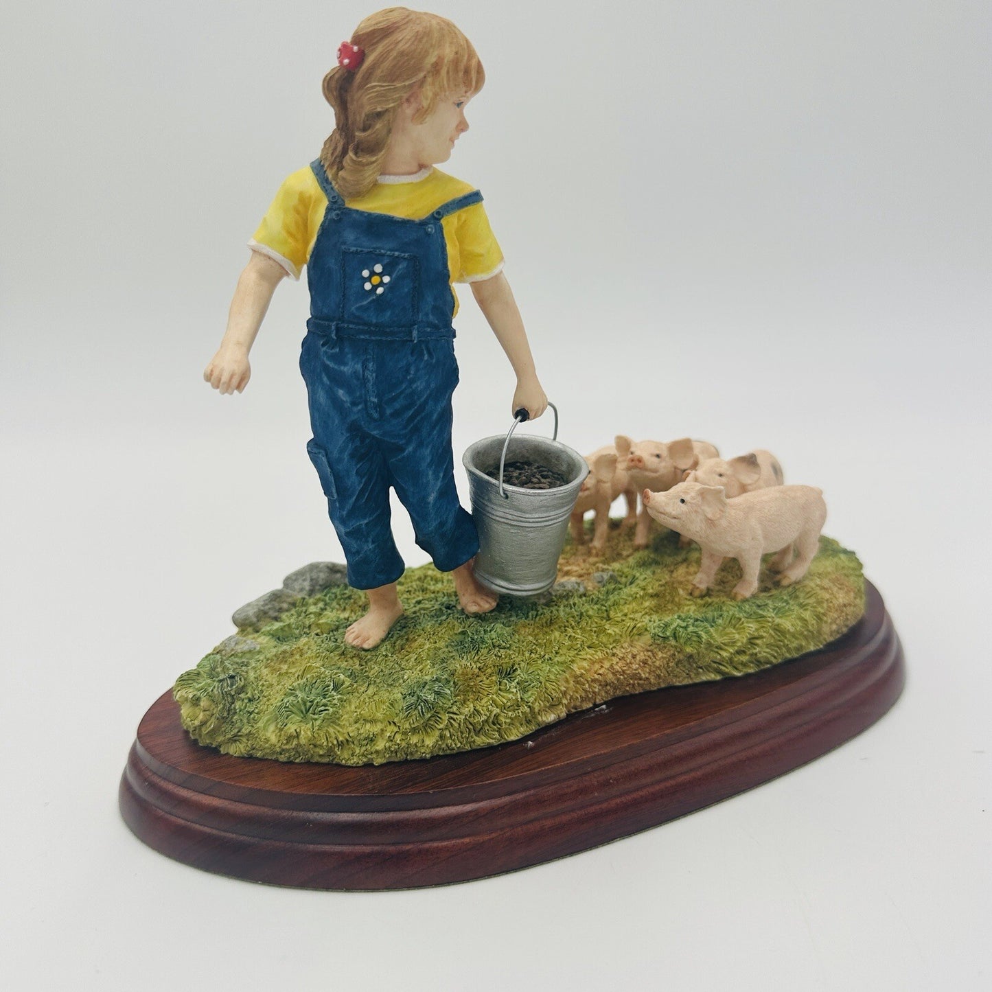 Border Fine Arts Figurine Young Farmer Feeding The Piglets A5030 Enesco Vintage