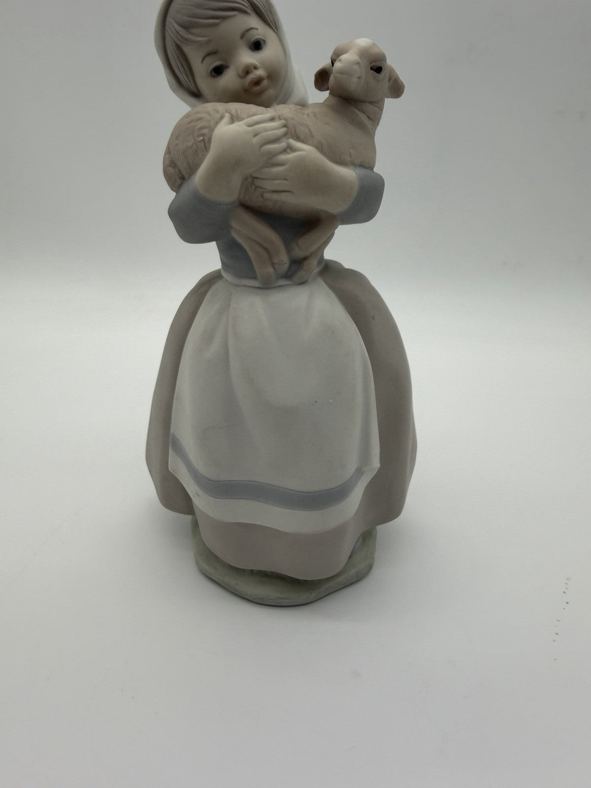 NAO By Lladro Spain porcelain Girl Holding Lamb/sheep 8”figurine Retired Matte