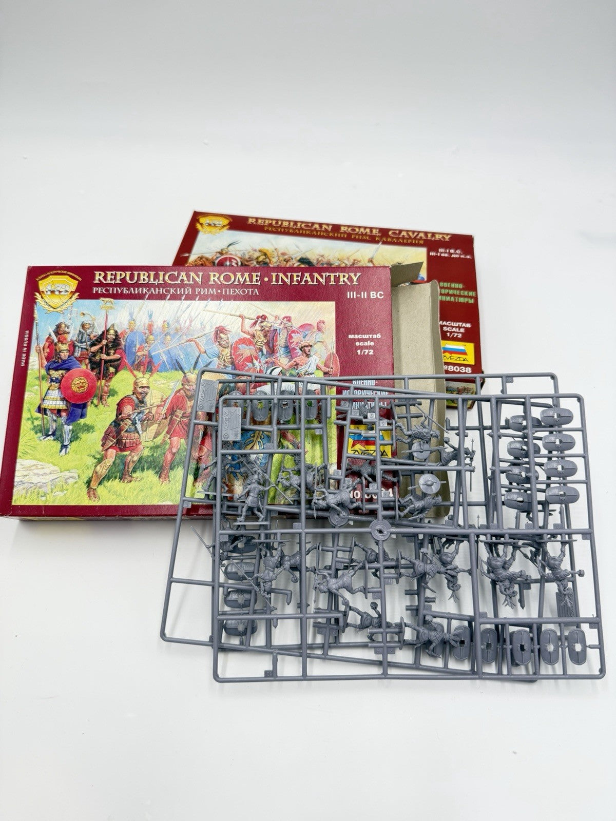 Zvezda Scale 1/72 Republican Rome Calvary & Infantry Models 2004 Figurines