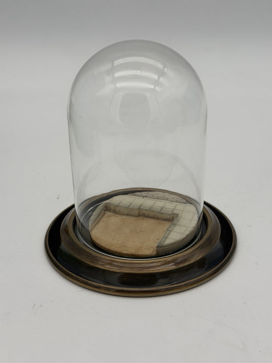 Olszewski Goebel Miniatures 953-D Glass Dome The Solitaire Display
