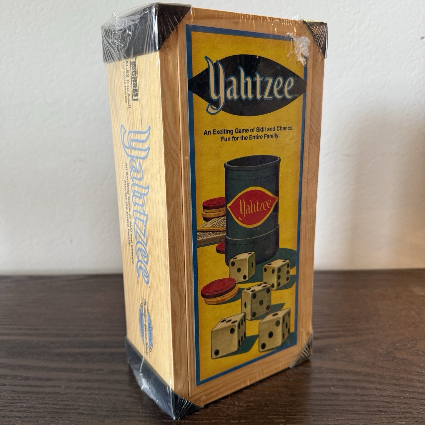 YAHTZEE Nostalgia Games Series 2004 Dice Game Wooden Box Parker Bros Sealed