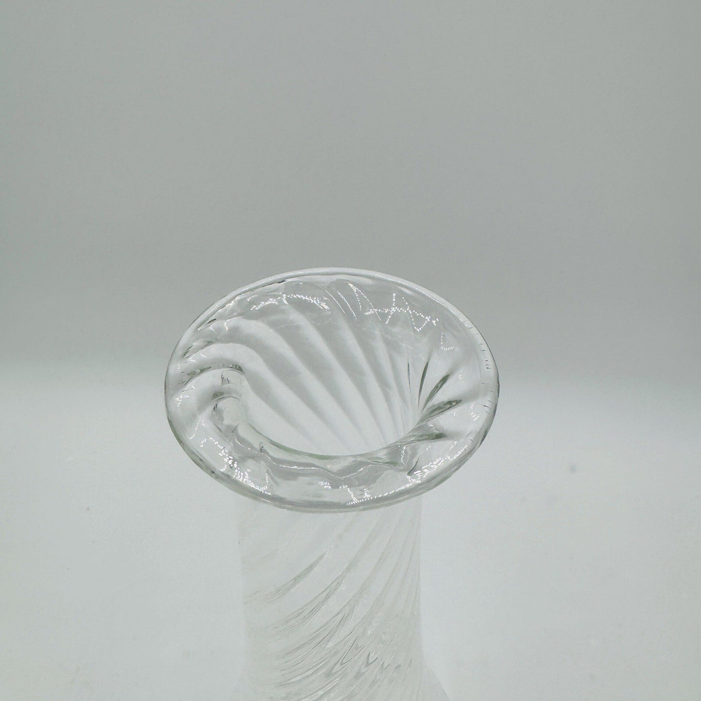 Villeroy & Boch Crystal Glass Swirl Flower Vase Tall 13in Serveware