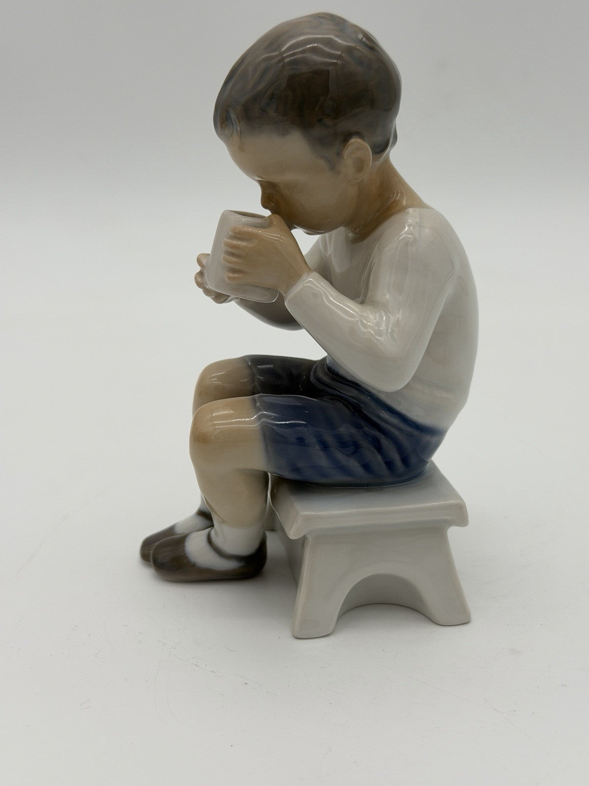 Bing & Grondahl Copenhagen Denmark Victor Boy w/ Coffee # 1713 Figurine Painted