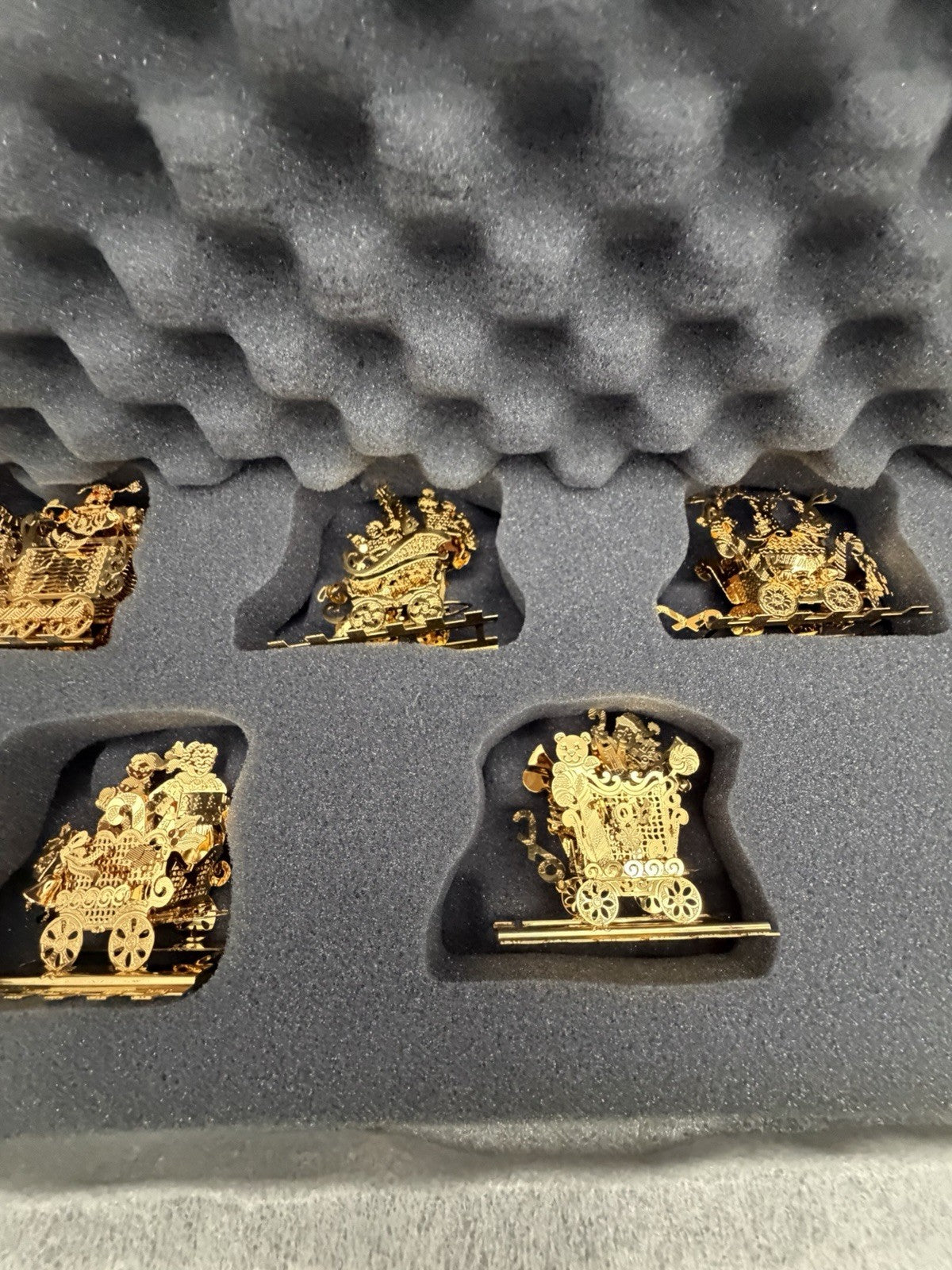 The Danbury Mint Santa’s Gold Christmas Train 24k Gold Finish Complete Wood Base