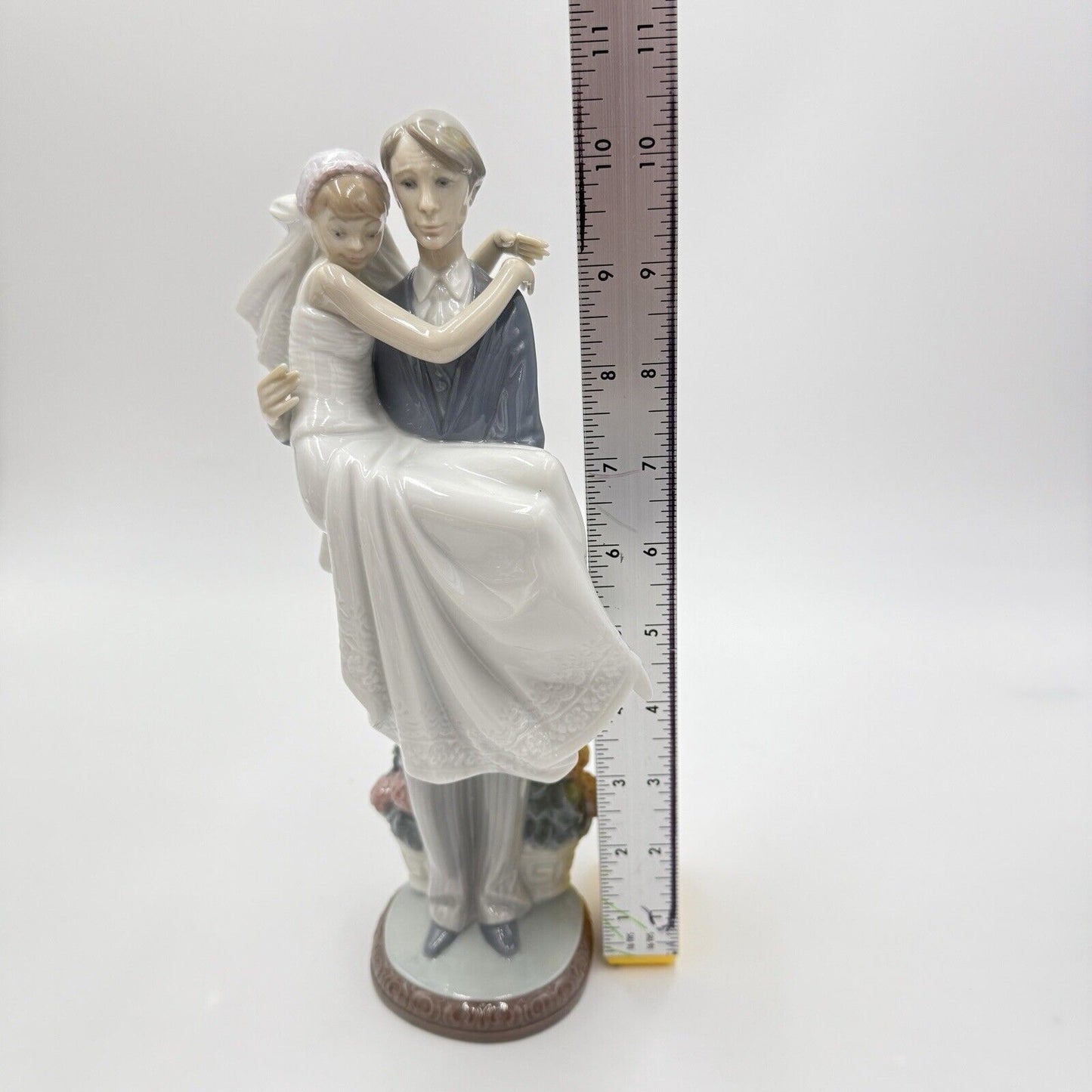 LLadro Spain Porcelain  Over the Threshold# 5282 Wedding Sculpture Groom Bride