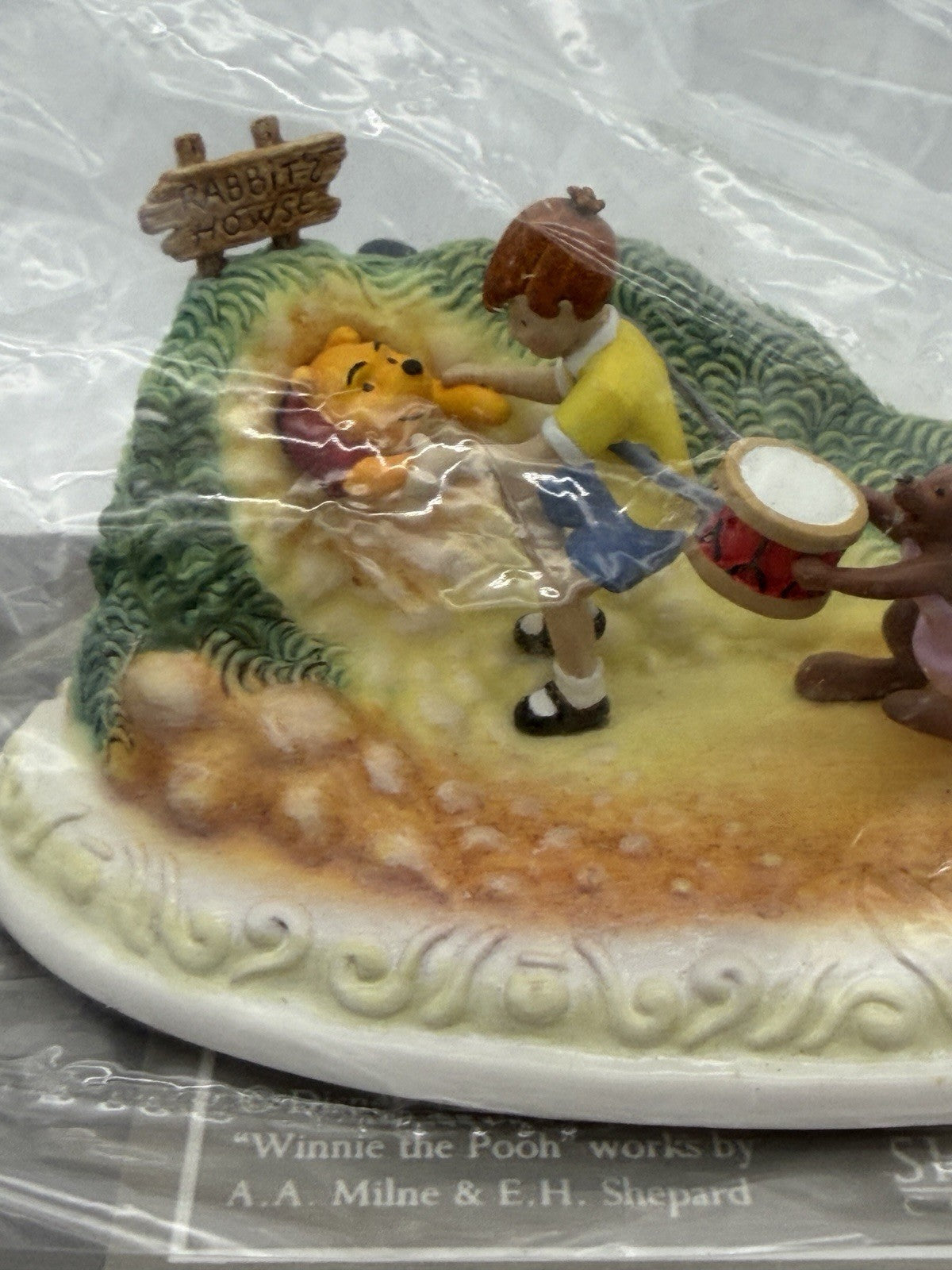 Olszewski Disney Showcase With a Great Heave Ho Winnie Pooh Figurine New/COA