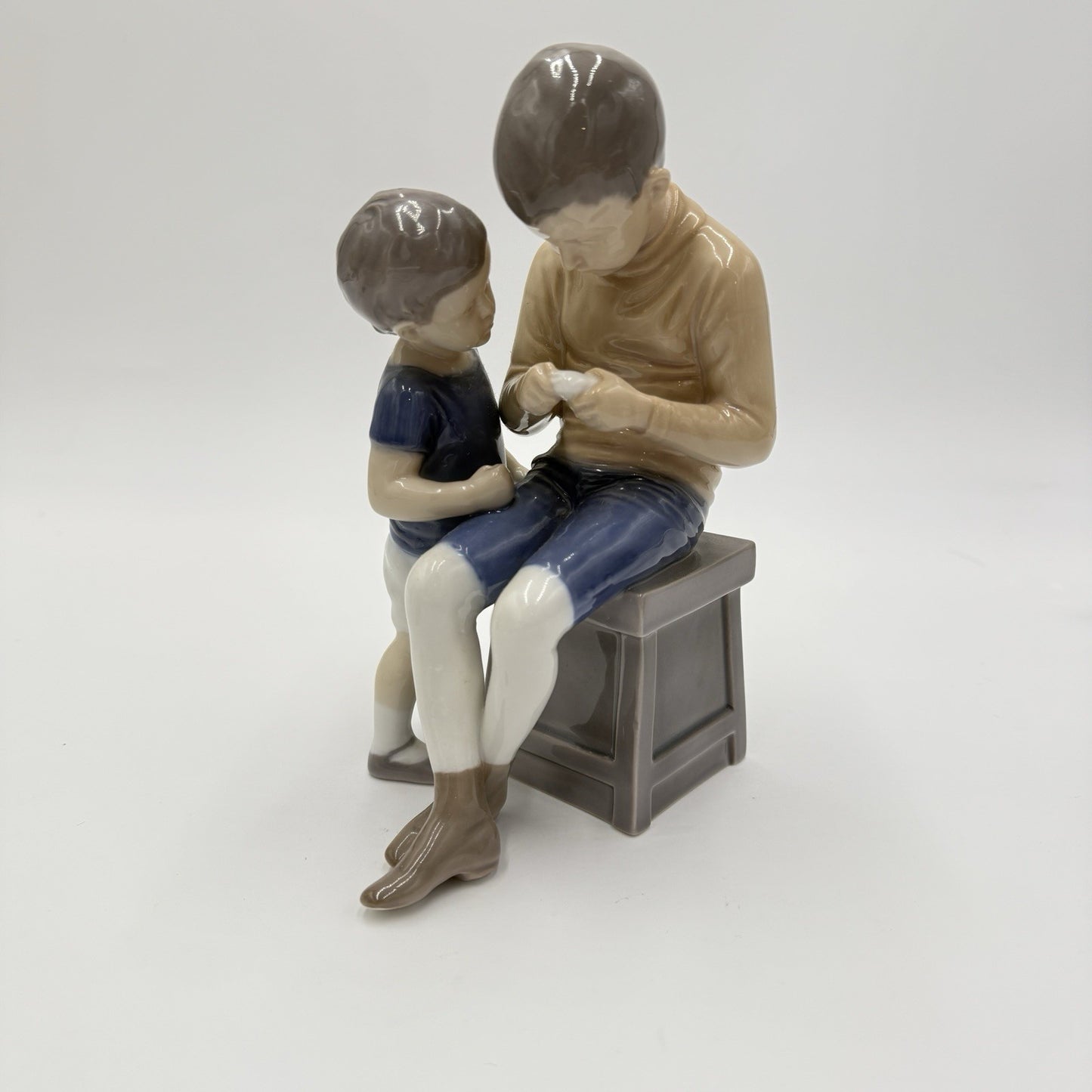 Bing and Grondahl Porcelain Denmark Figurine Tom & Willy No. 1648 Large Glossy