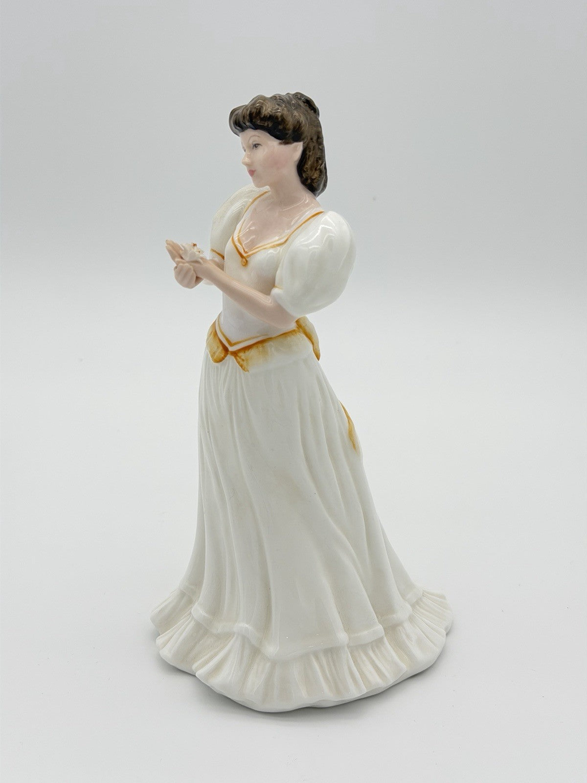 Royal Doulton England Porcelain Maria HN3381 Figurine Painted Rare 8”H Vintage