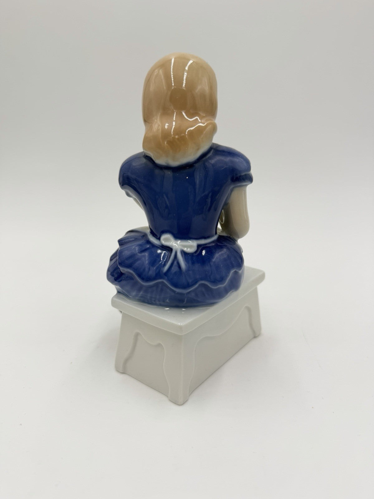 Bing &Grondahl Denmark Ida's Flowers Tulips Spring porcelain figurine # 2298