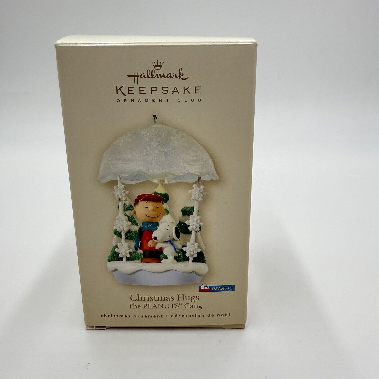 Hallmark Keepsake CHRISTMAS HUGS! Peanuts Gang Ornament Light Up Snoopy 2008