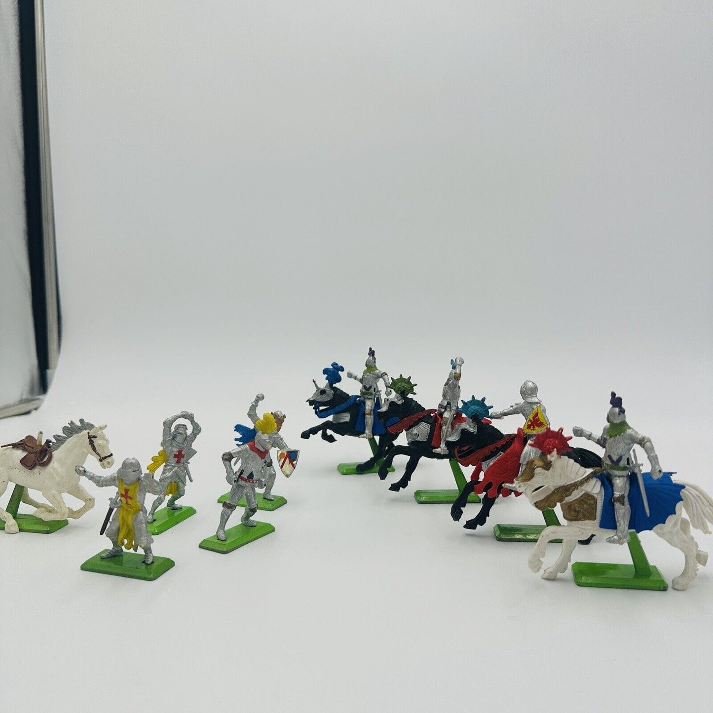 Britains LTD Soldiers Knights 1971 Lot 9 Toys England Painted Medieval Figurines