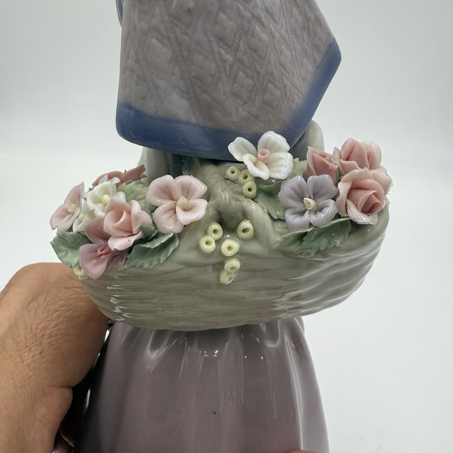 Lladro Spain Porcelain Nature's Bounty Girl w/ Flower Basket 1983 Figurine 10”