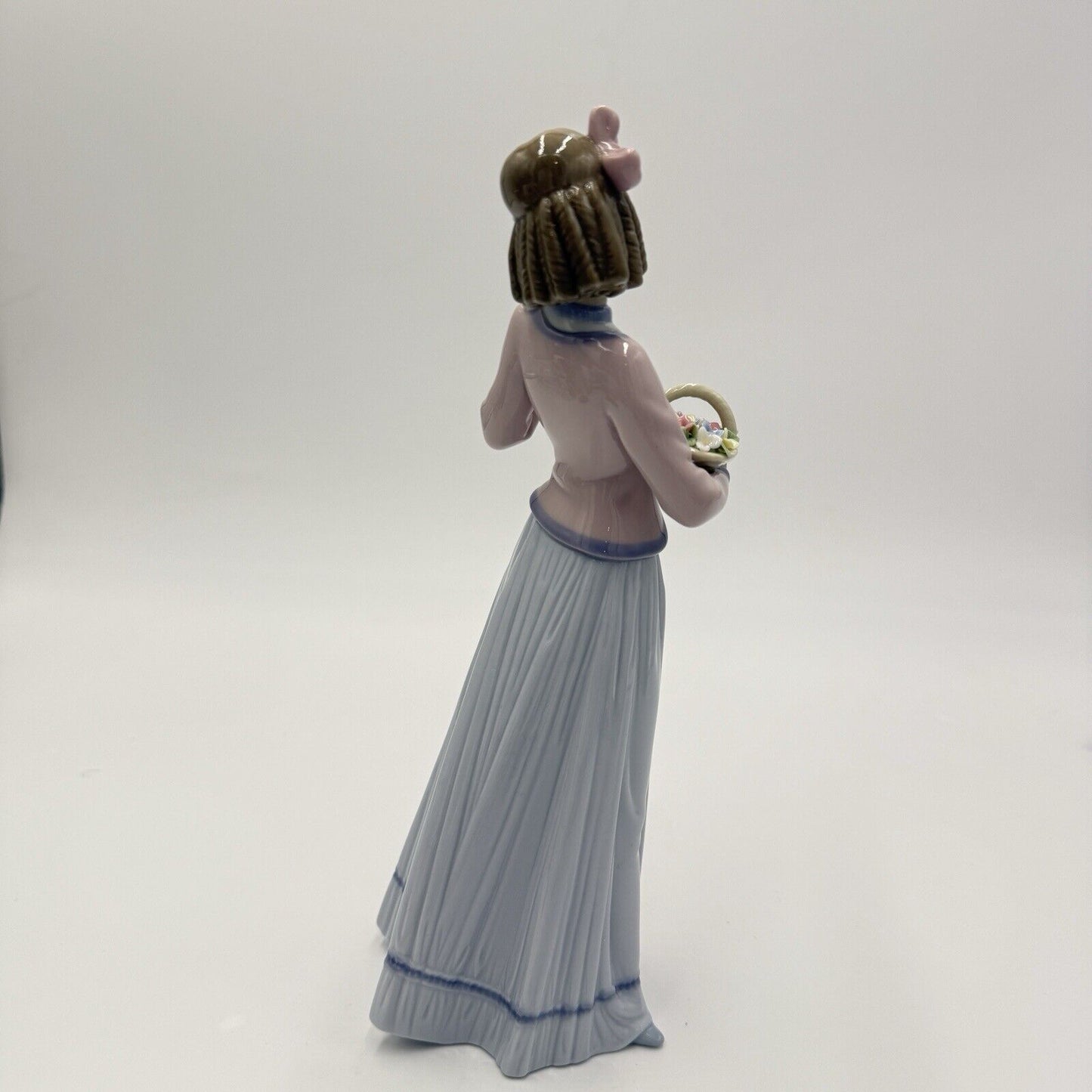 1996 Lladro Figurine 7644 INNOCENCE IN BLOOM 10" Collectors Society Club Mint