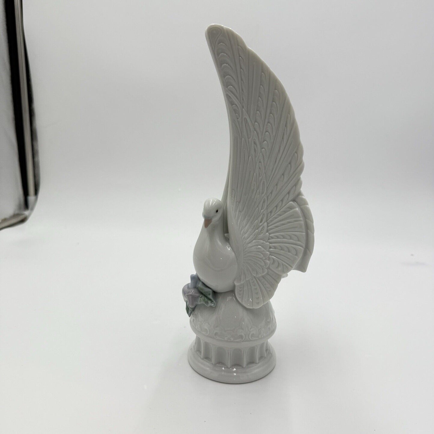 Lladro Spain Porcelain Message Of Peace Tree Top Dove Figurine Christmas