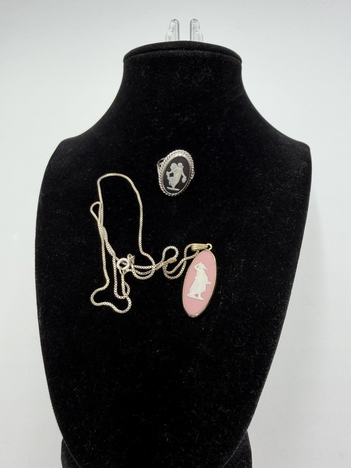 Wedgwood Jasperware Black & Pink Ring Necklace Jewelry Set 2 PCs