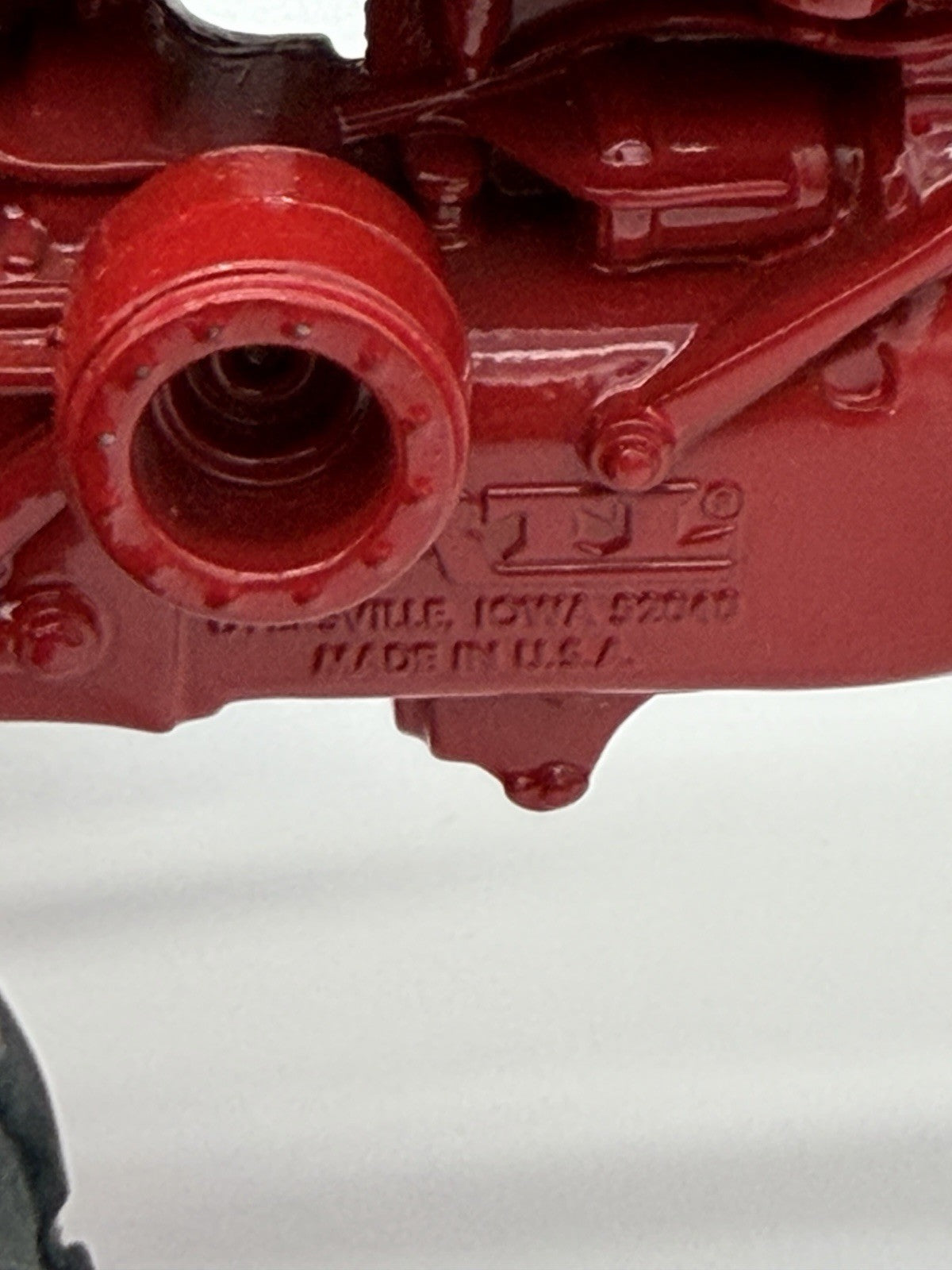 Ertl Farmall Super H 1/16 Diecast Farm Tractor 1988 Toy Diecast Red Wagon #2322