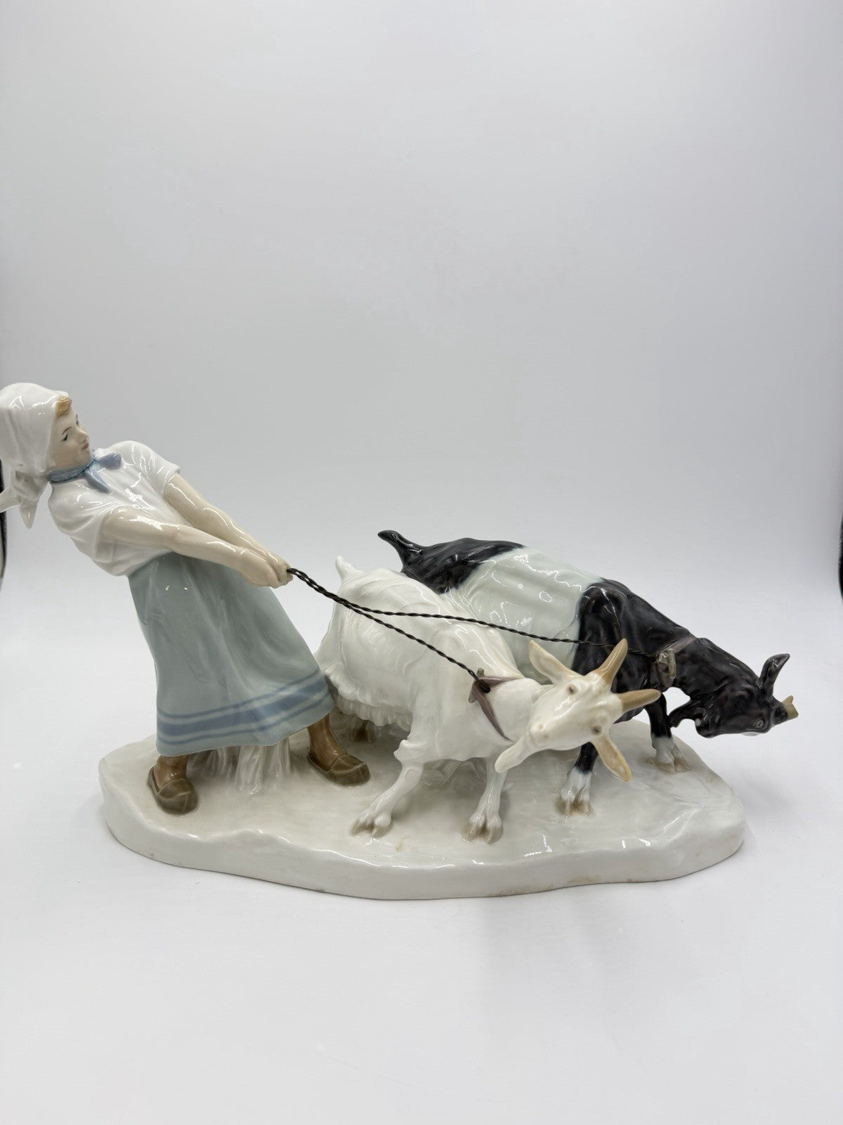 Meissen porcelain figure group Girl W/ Goats By Otto Pilz 1906 (Repaired) Large