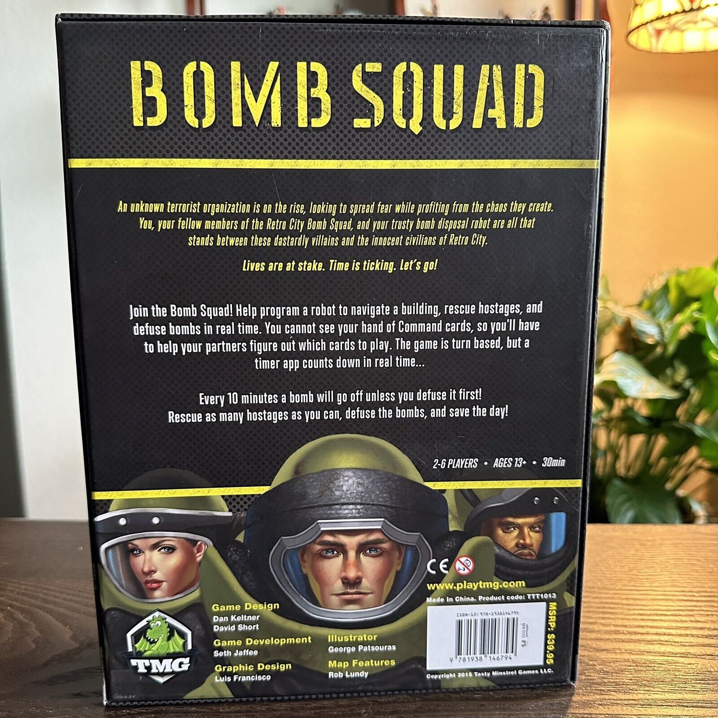 Tasty Minstrel Bomb Squad 2015 2-6 players 30 minutes Complete Board Game