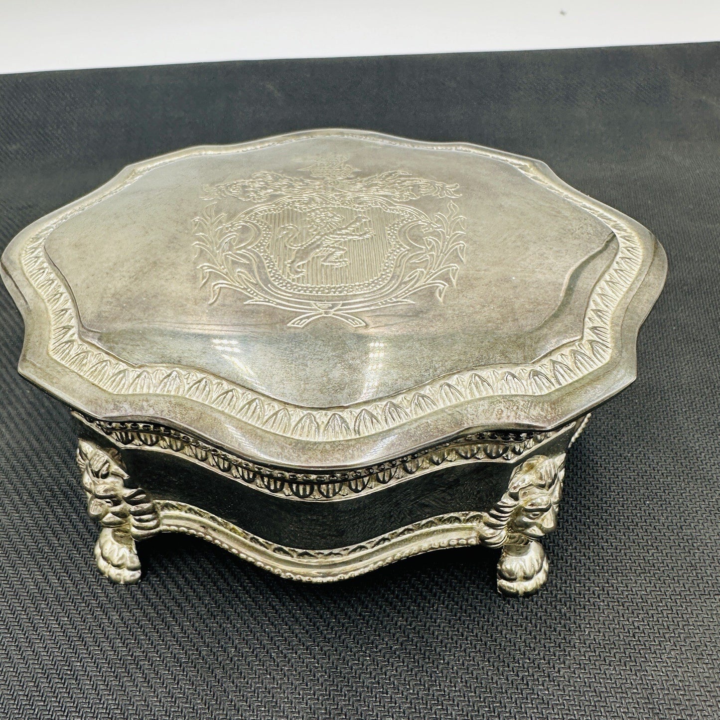 MCM Vintage Dieu Et Mon Droit British Royal Crest Silver Plate Jewelry Box