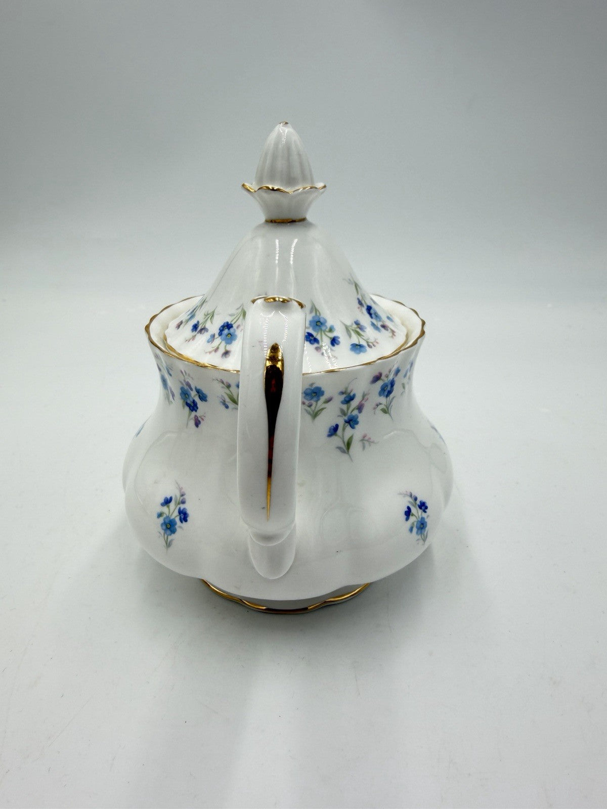 Royal Albert England Floral Memory Lane Bone China Teapot 6 Cup Vintage W/Lid
