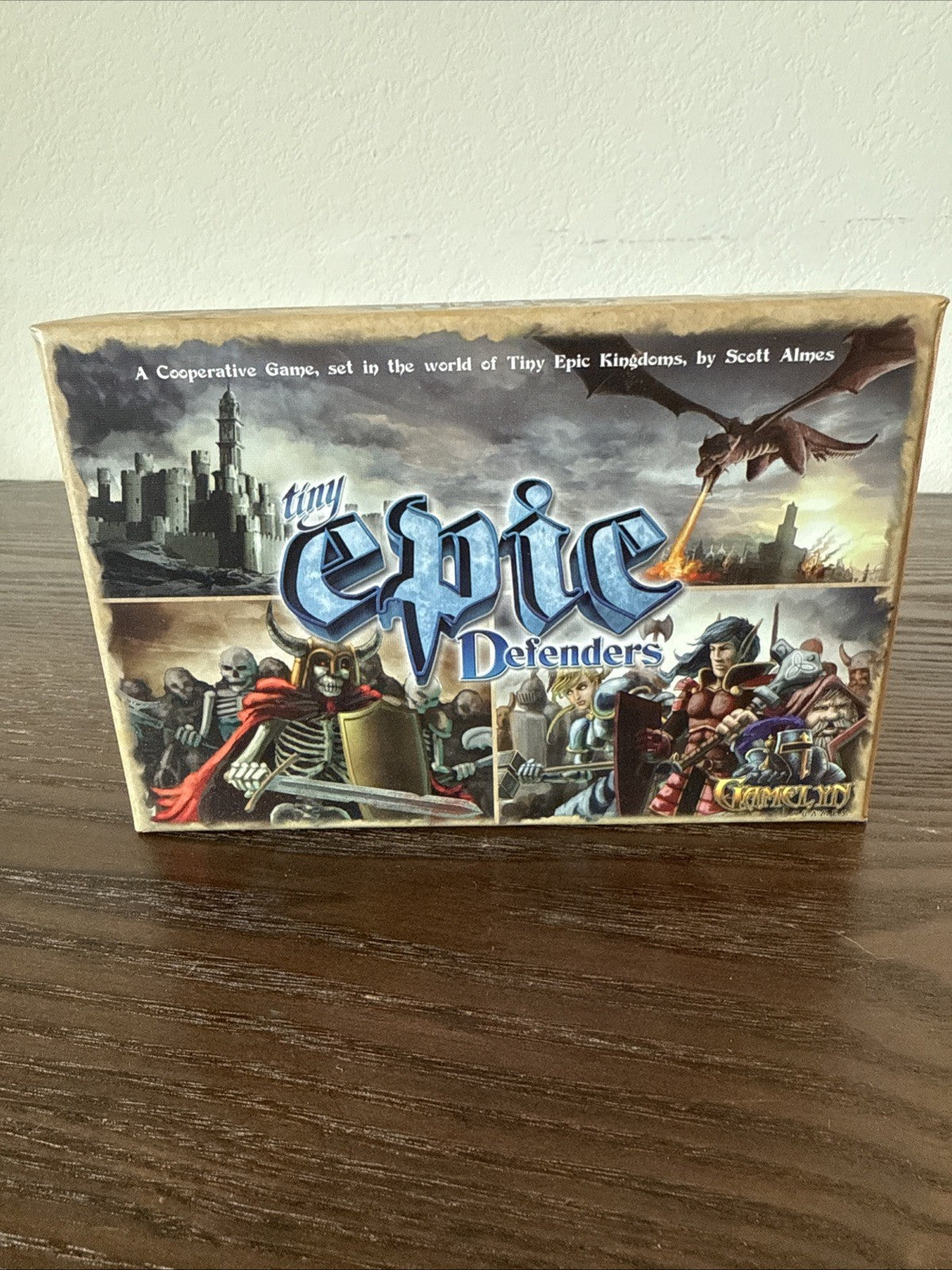 Tiny Epic Defenders - 1st Edition Deluxe Components 2014 Board Game 1-4 Players