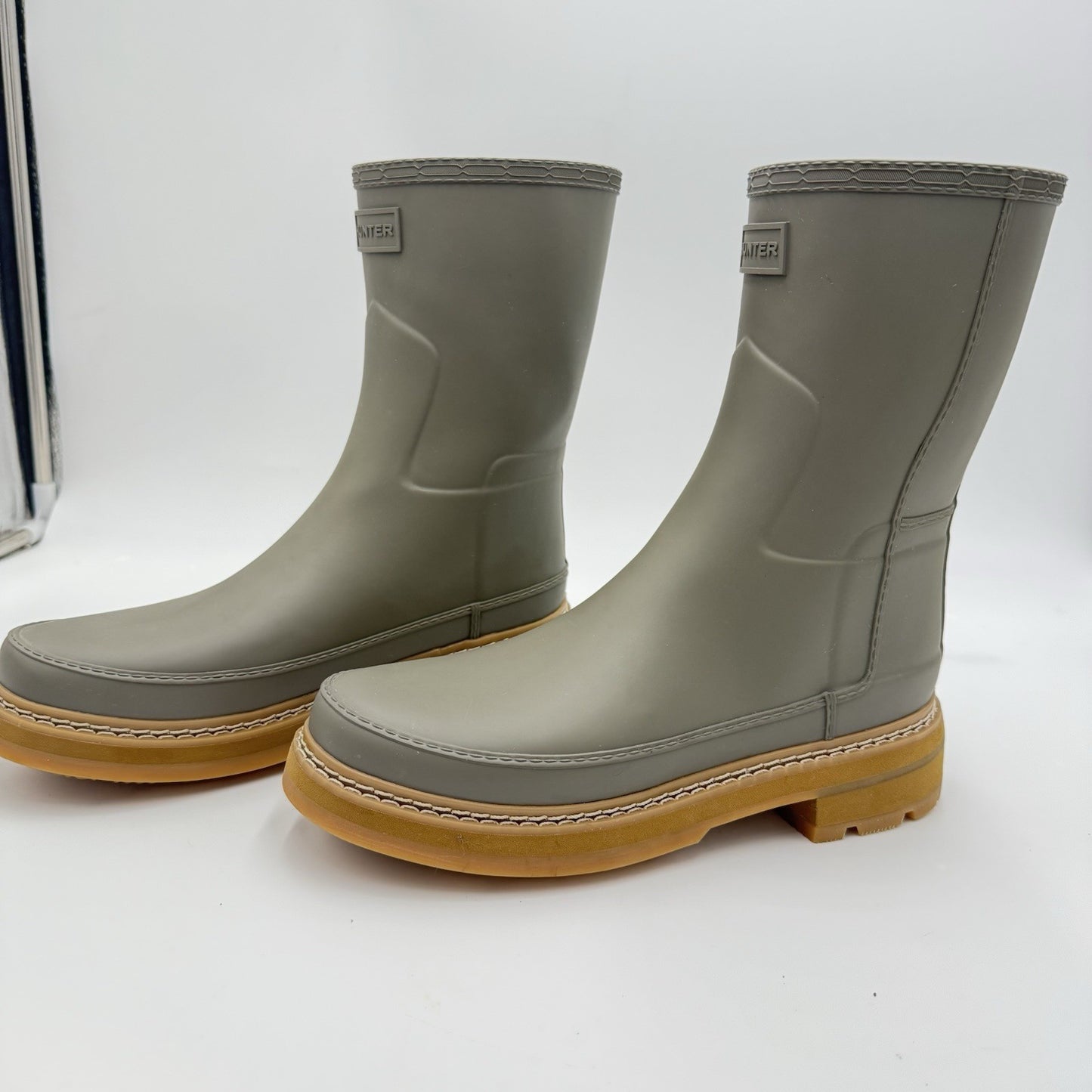 HUNTER Refined Stitch Short Wellington women gray US 9 Rubber Rain Boots