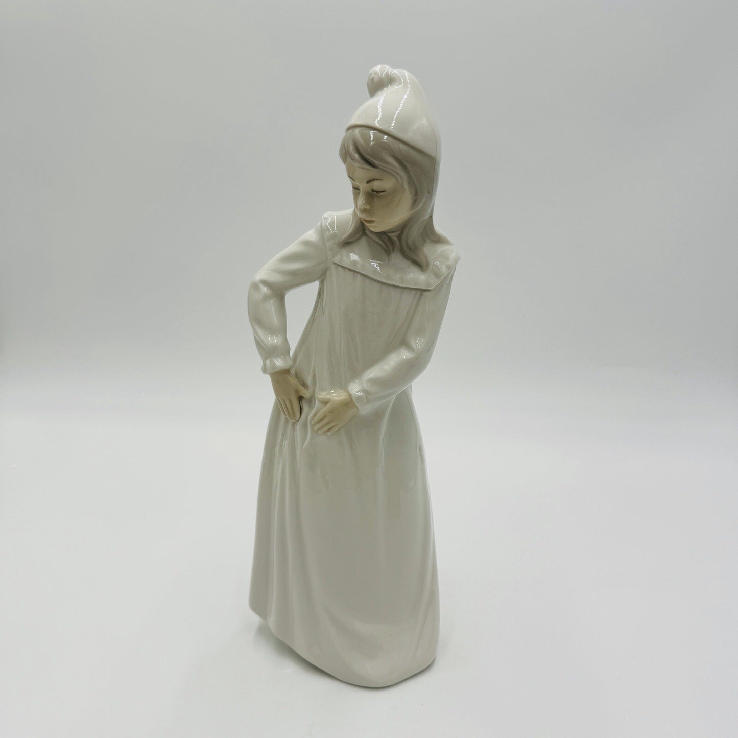 Nao By Lladro Spain Girl with Torn Nightgown Figurine Glossy 11.5in Vintage