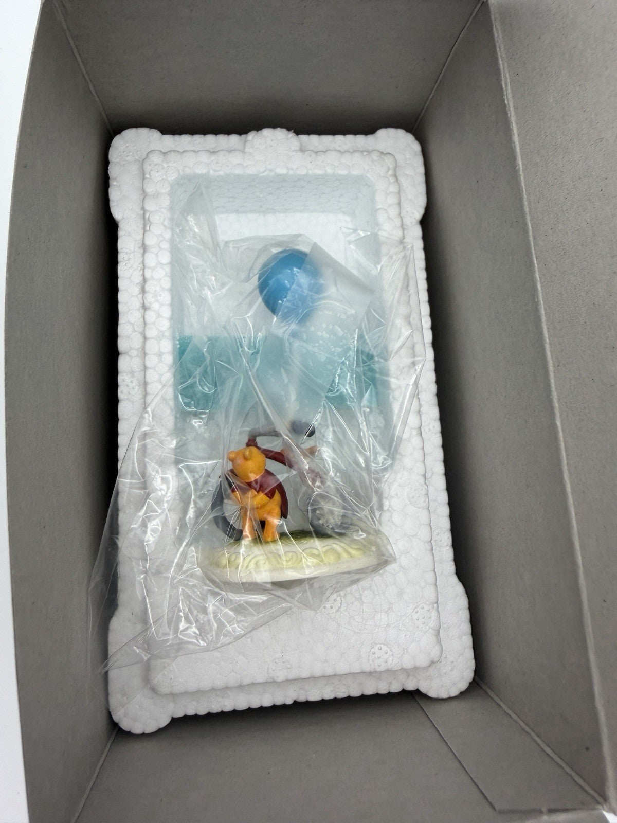 Disney Showcase Olszewski Signed Winnie the Pooh Sealed W/COA Figurine