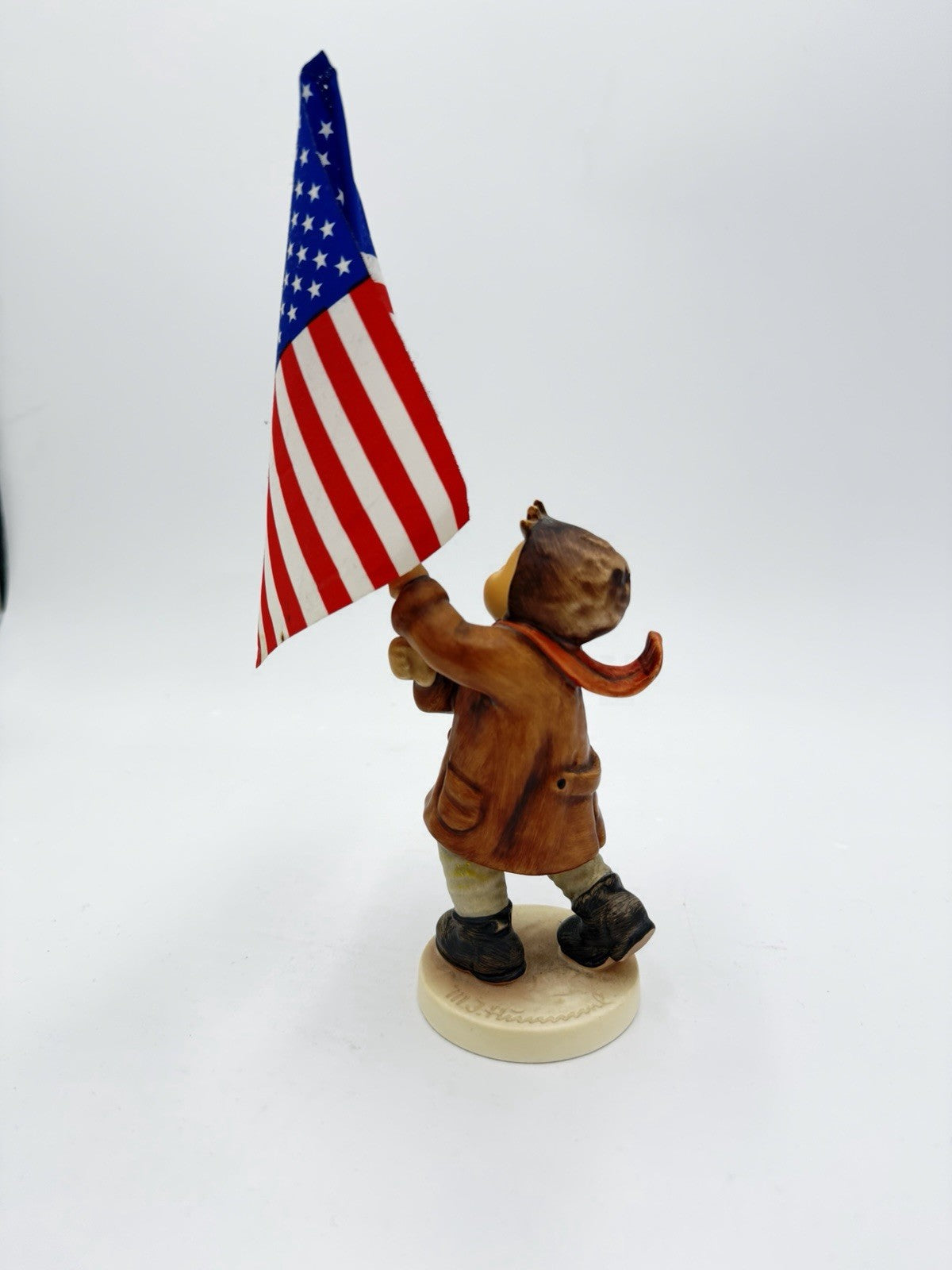 Hummel Goebel Germany Porcelain Call To Glory #739/1 USA Flag 5.75” Figurine