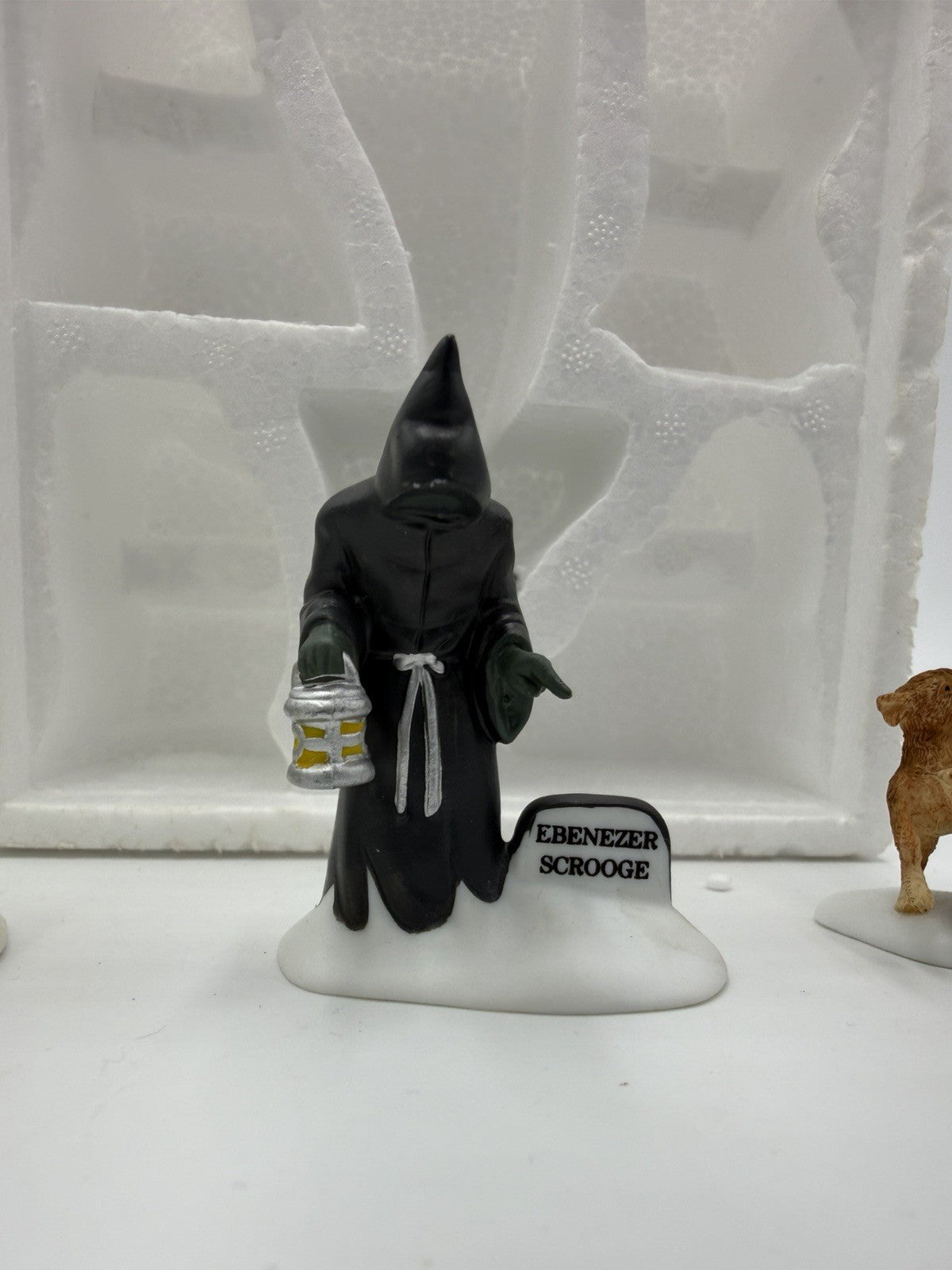 Dept 56 Heritage Village 4 Christmas Carol Spirits Scrooge Bob & Tiny Tim Figure