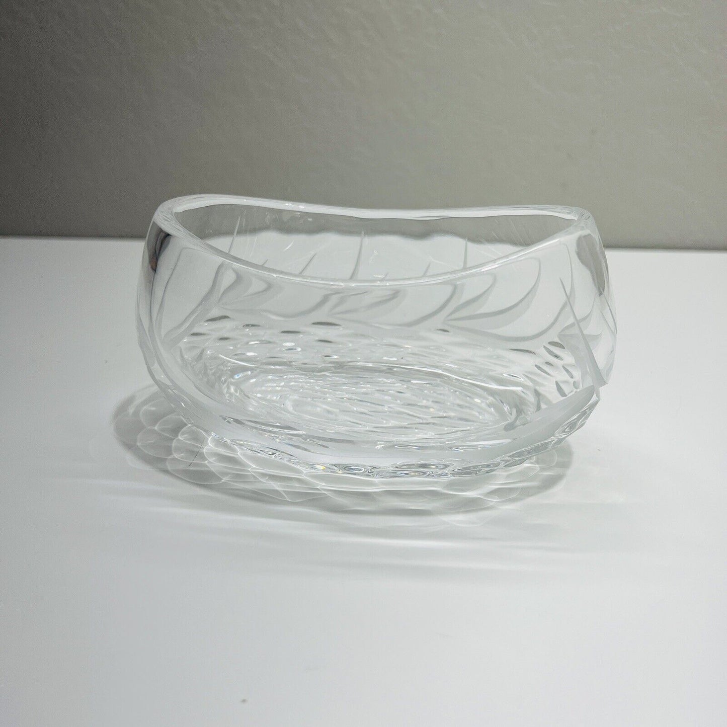 Saratoga Crystal Bowl Glass Etched Floral Design Canon Shape Design Lead