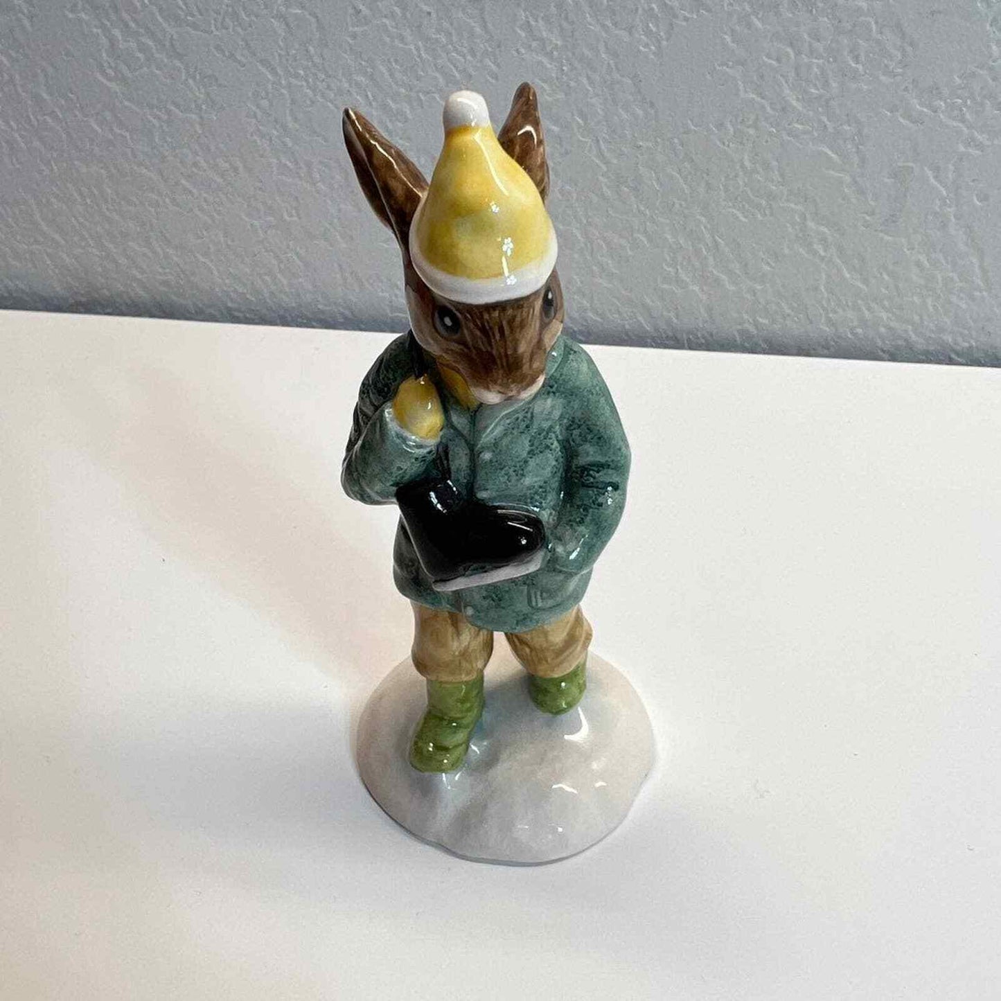 Royal Doulton Bunnykins Boy Skater Made In England 1995 #DB152 Figurine