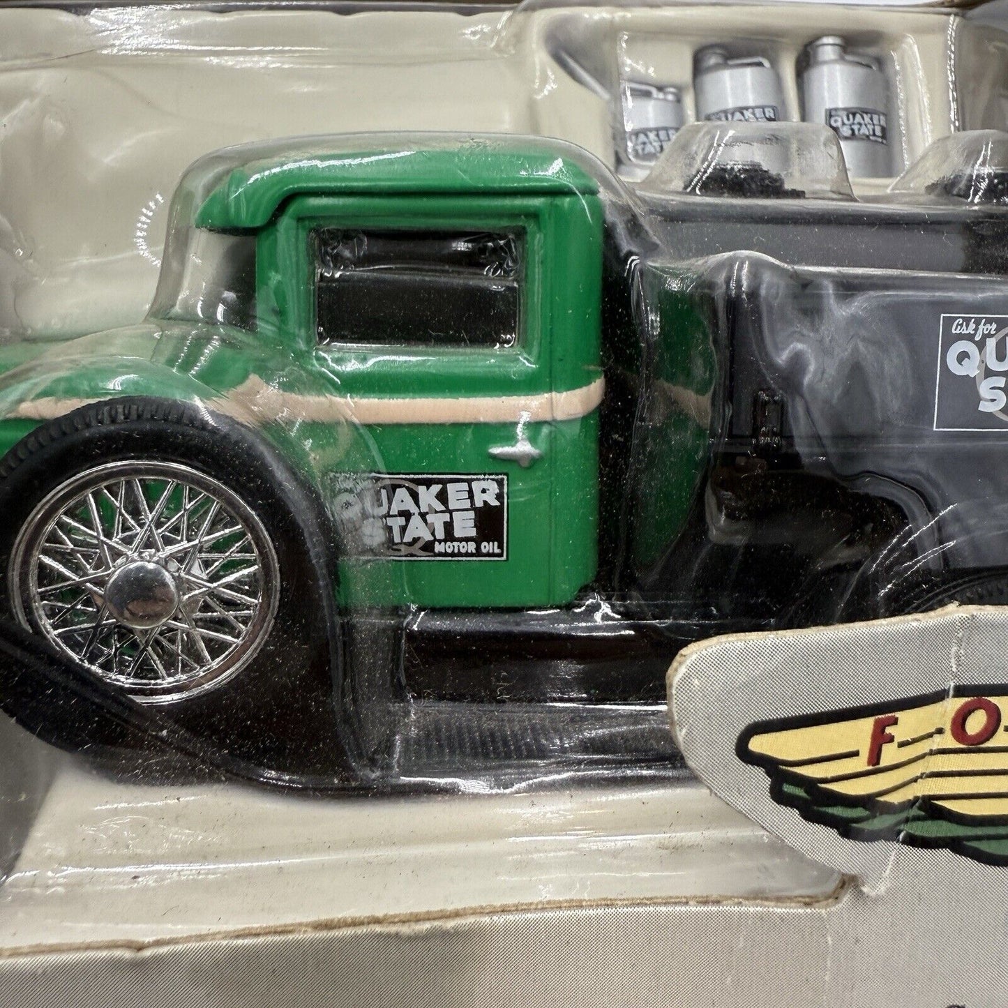 Rare Liberty classics quaker state motor oil diecast series bank Model Series A