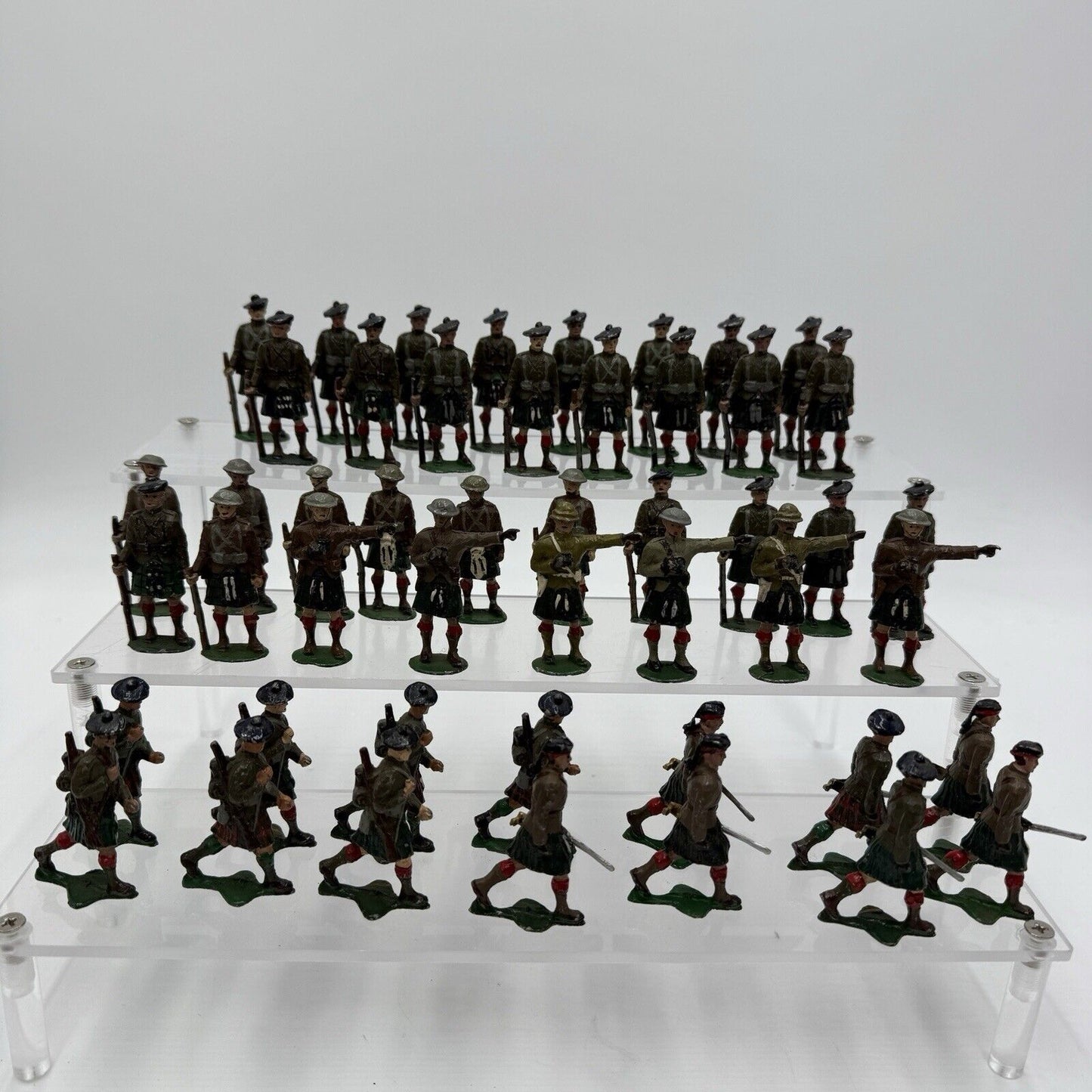 Vintage Eire Scottish Army Infantry Metal Painted Soldiers Figurines Toys 48 PCs