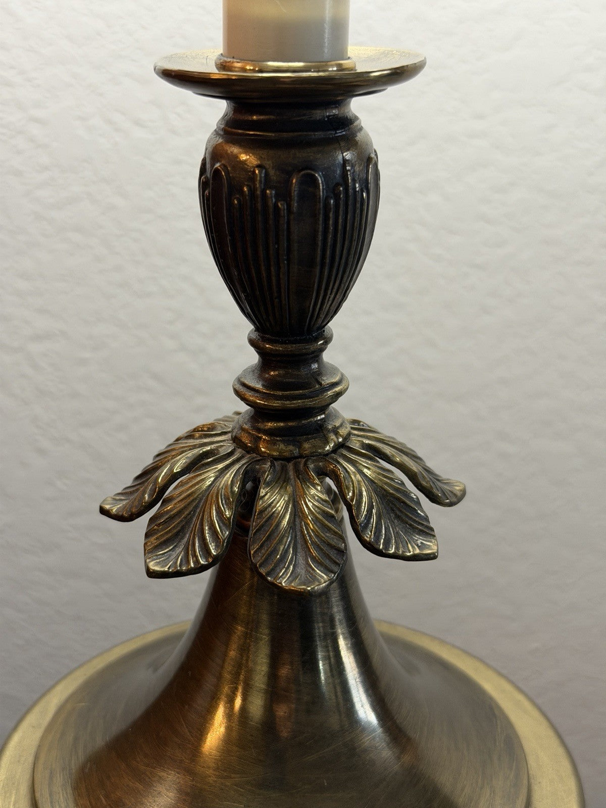 Wedgwood jasperware green TORCHIERE Table Lamp 1959 Vintage 27”H England