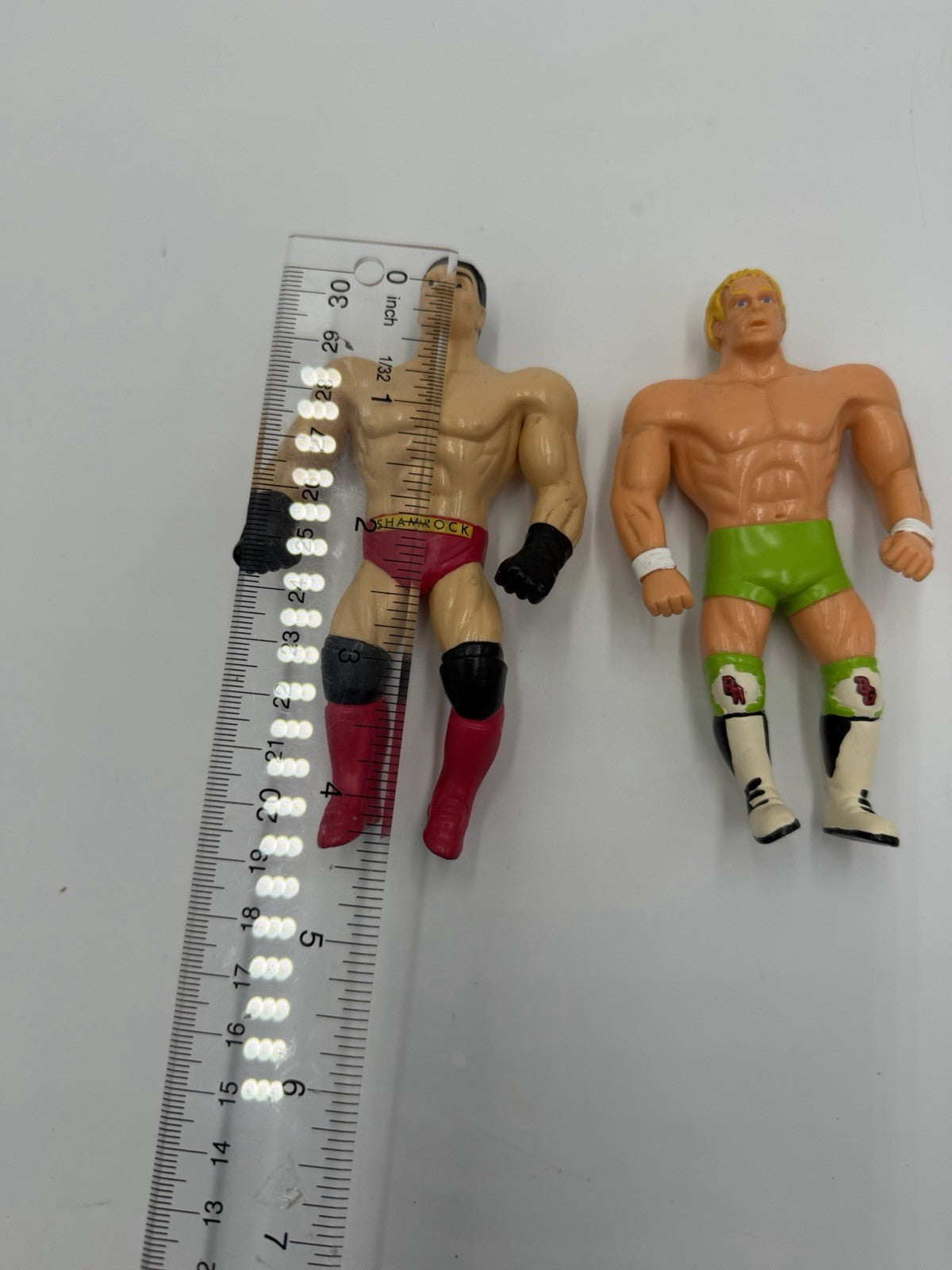 Vintage WWE Titan Sports Billy Gun & Ken Shamrock Bend-Ems action figurines