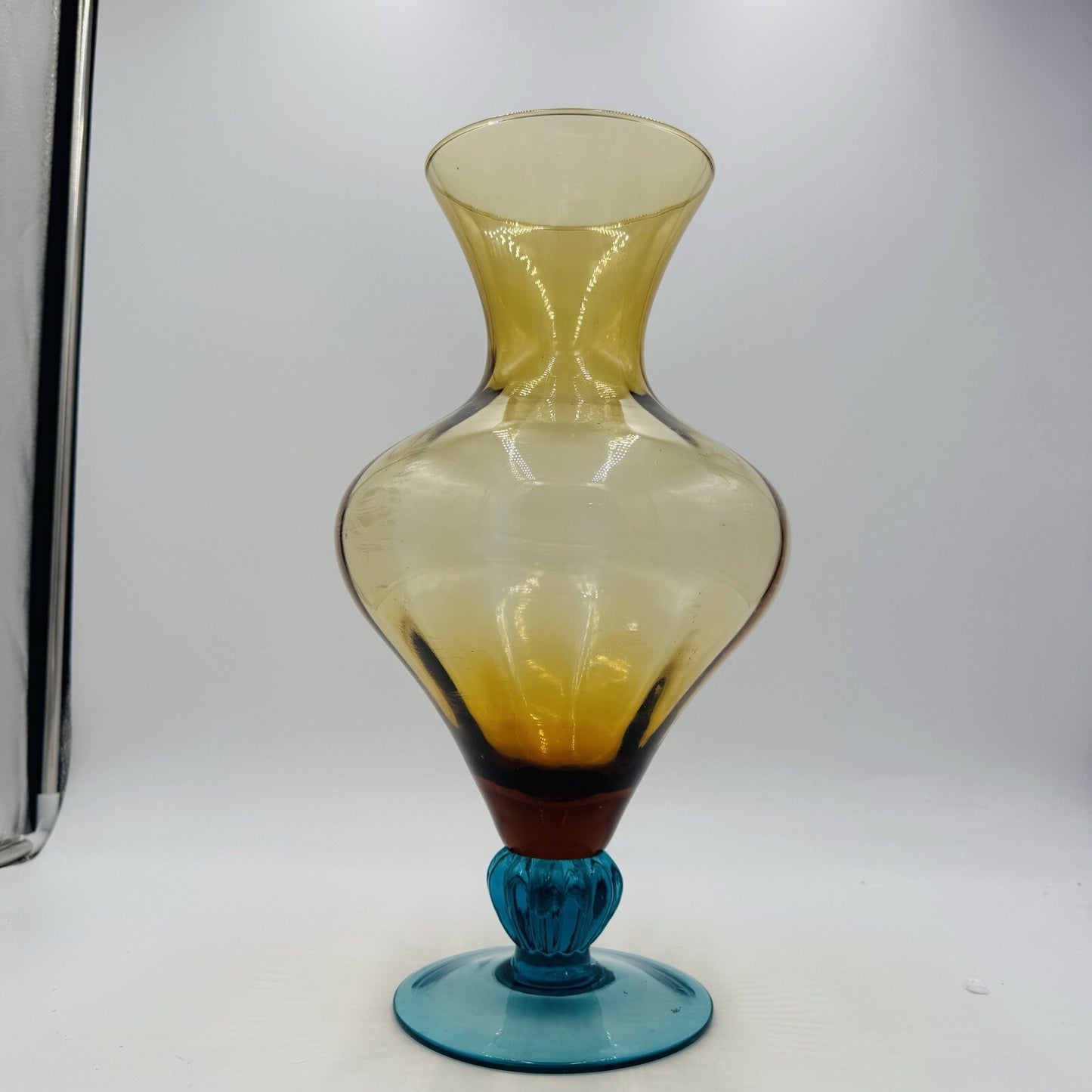 Murano Vetro Eseguito Amber Optic Ribbed Art Glass Footed Vase Large 16in