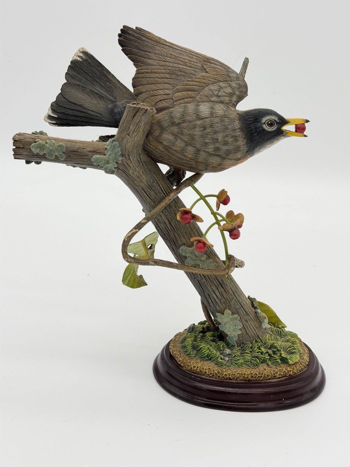 Rare Danbury Mint Autumn Bounty BY JEFF RECHIN American Robin Bird Figurine