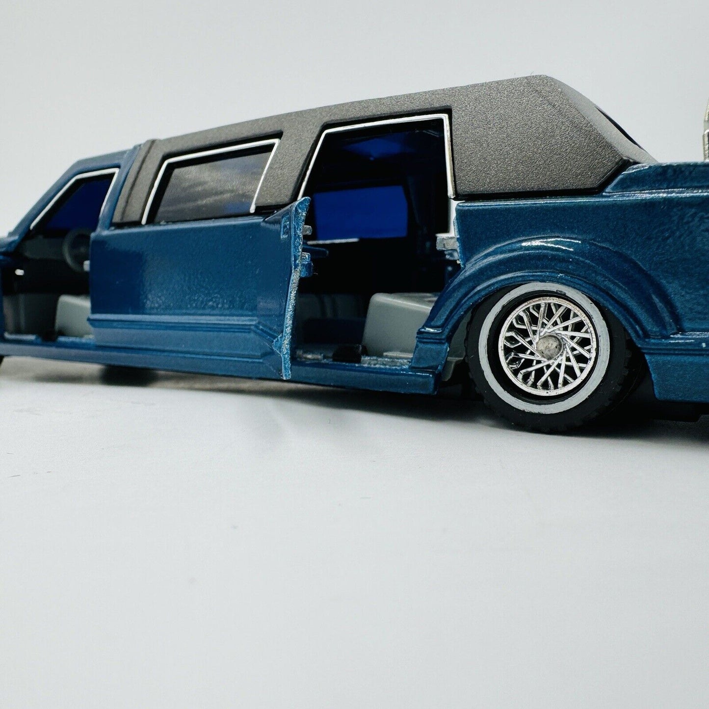Vintage Diecast Majorette Super Movers Limousine 1/32 Sc. 3045 Series Blue