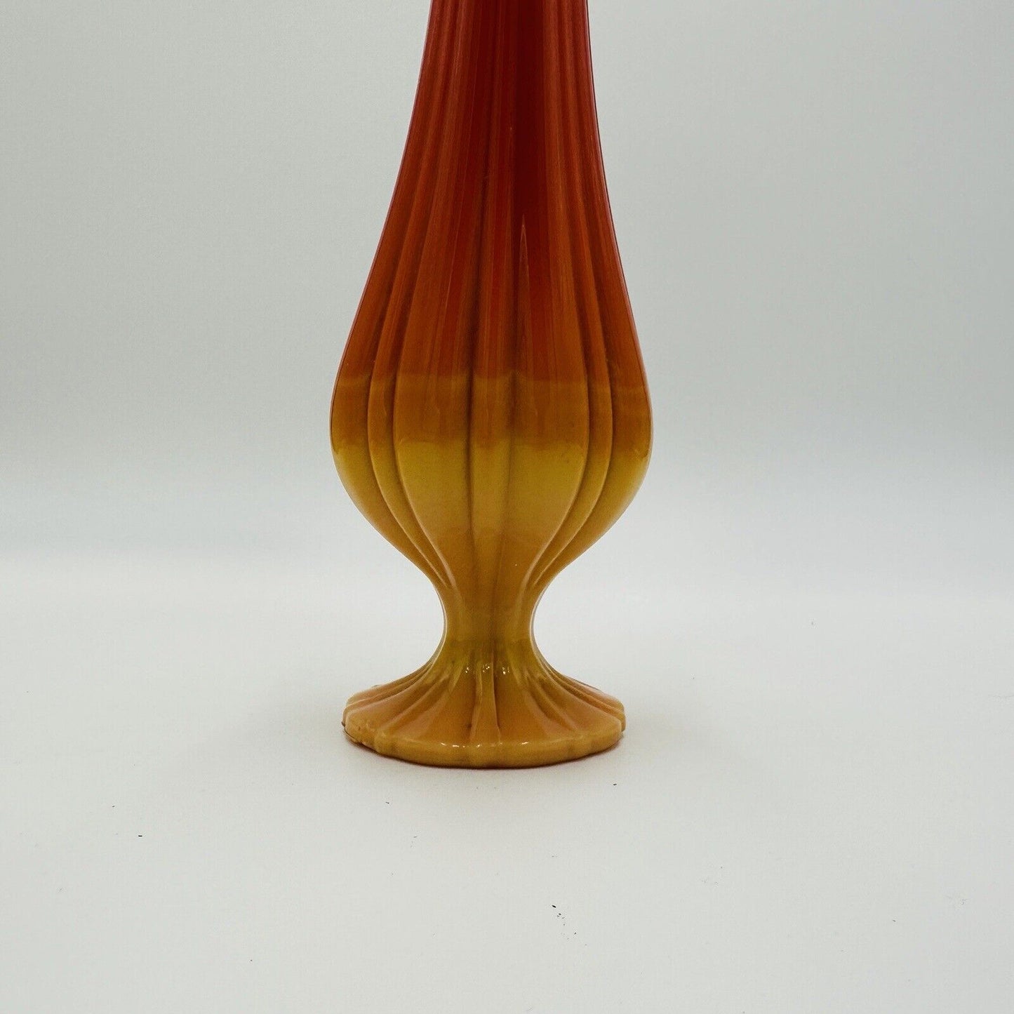 LE Smith Vase Bittersweet Swung Glass Orange 16.5in Tall MCM Floor Large Vintage