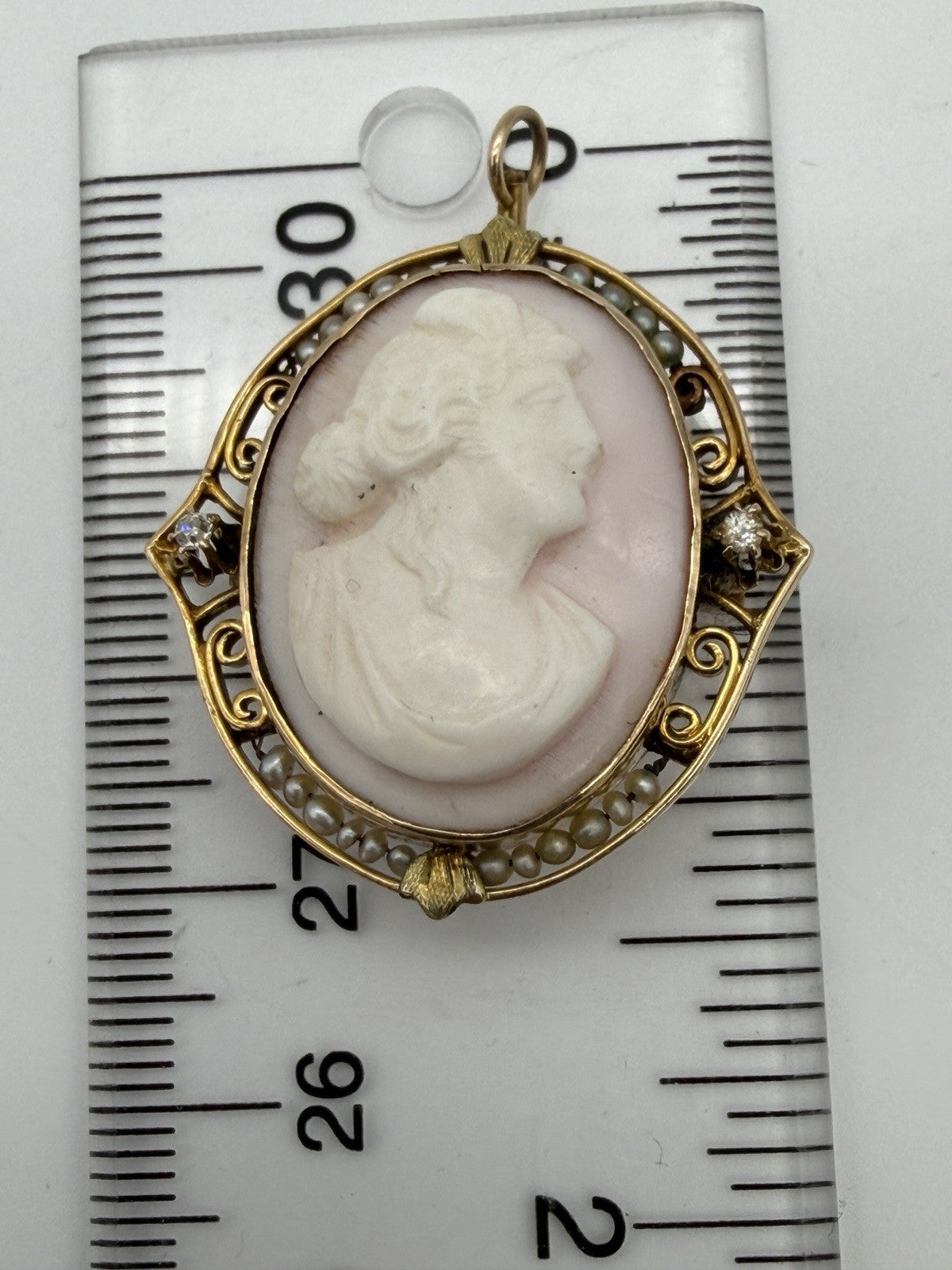 Vintage 10K Yellow Gold Large Shell Cameo Brooch Pin Pendant