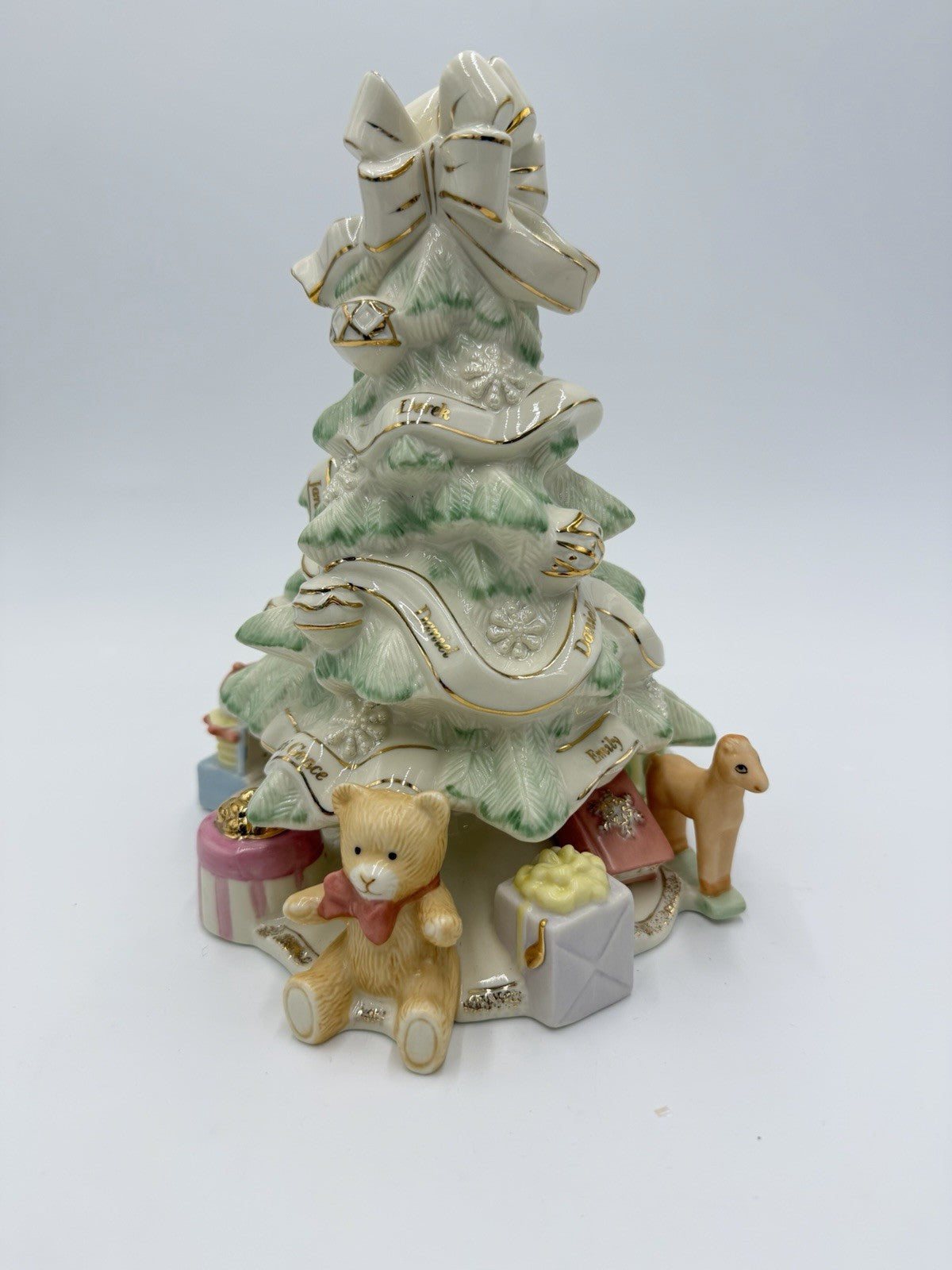 LENOX Porcelain Holiday Traditions Christmas Tree Note Prewritten Names 8.5”H