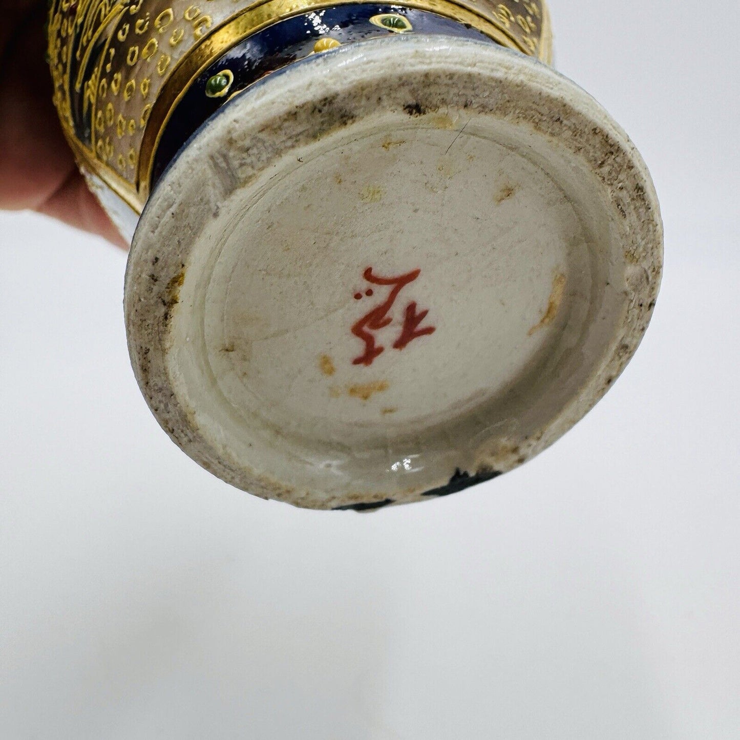 Antique Japanese Satsuma Moriage Mini VASE 5” MEIJI PERIOD KINKOZAN TSUKURU