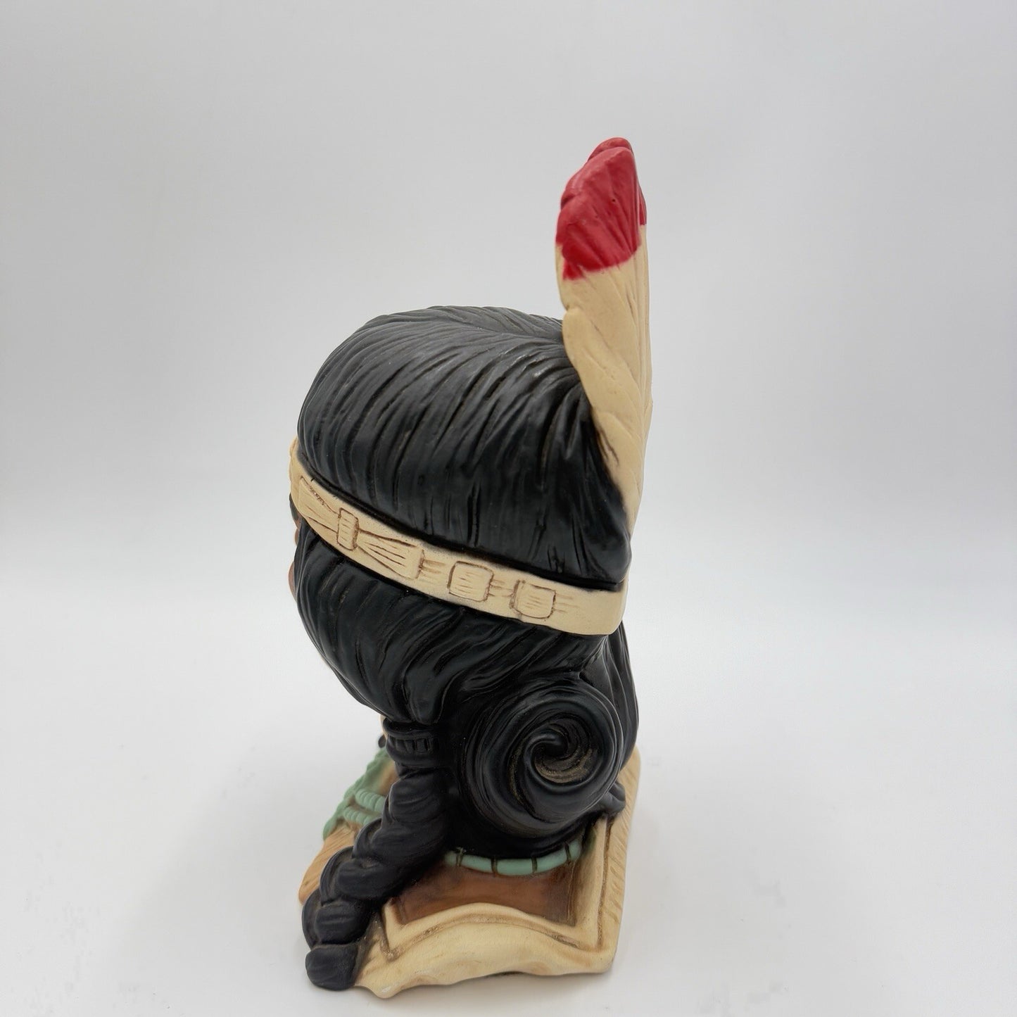 1974 Universal statuary Corp Chicago USA  female Native American Sculpture 10in