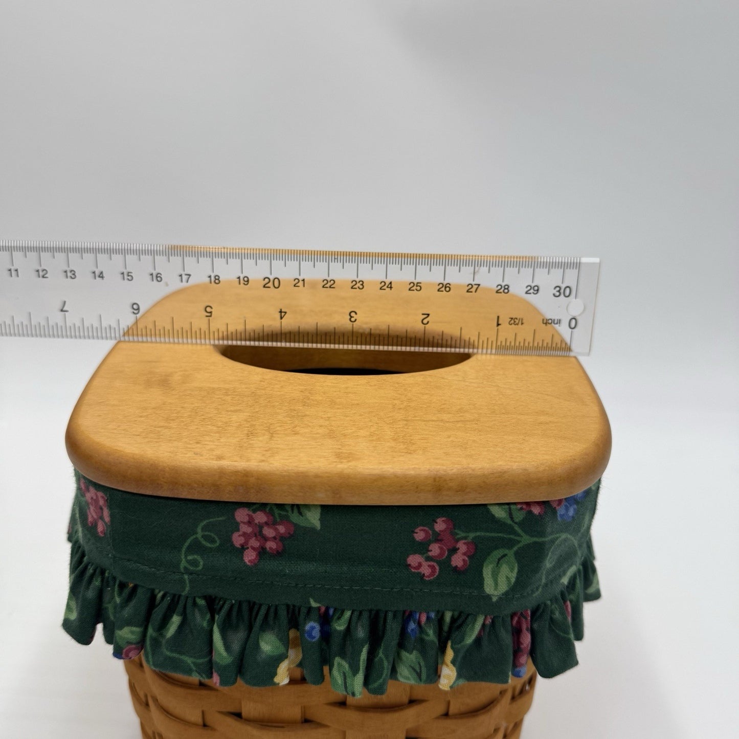 Longaberger Vintage 1996 Kleenex Basket Square W/Lid & Sturdy Fabric Liner