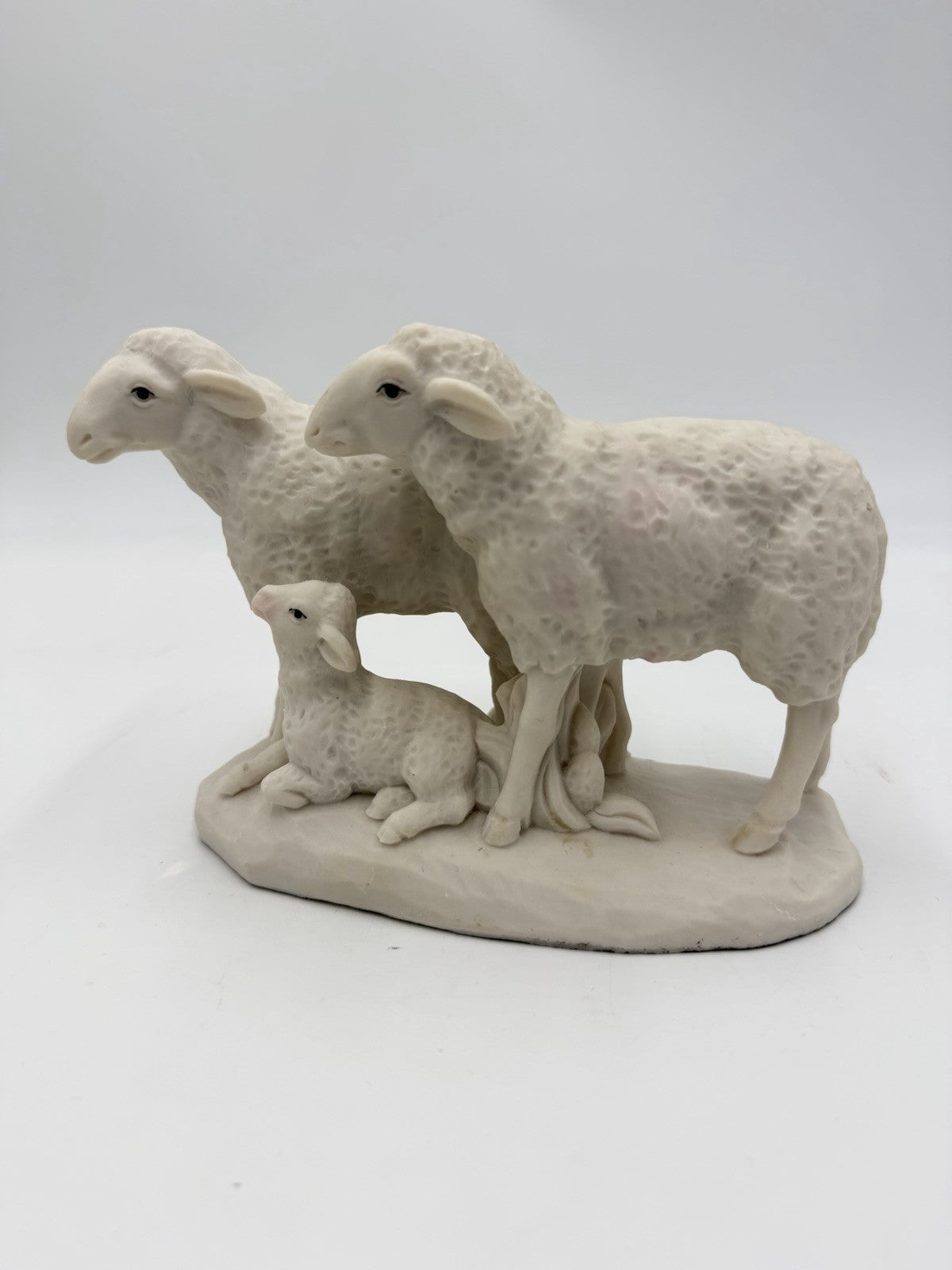 Vintage Giuseppe Armani Florence Italy Nativity Sheep Sculpture 1982 White Rare