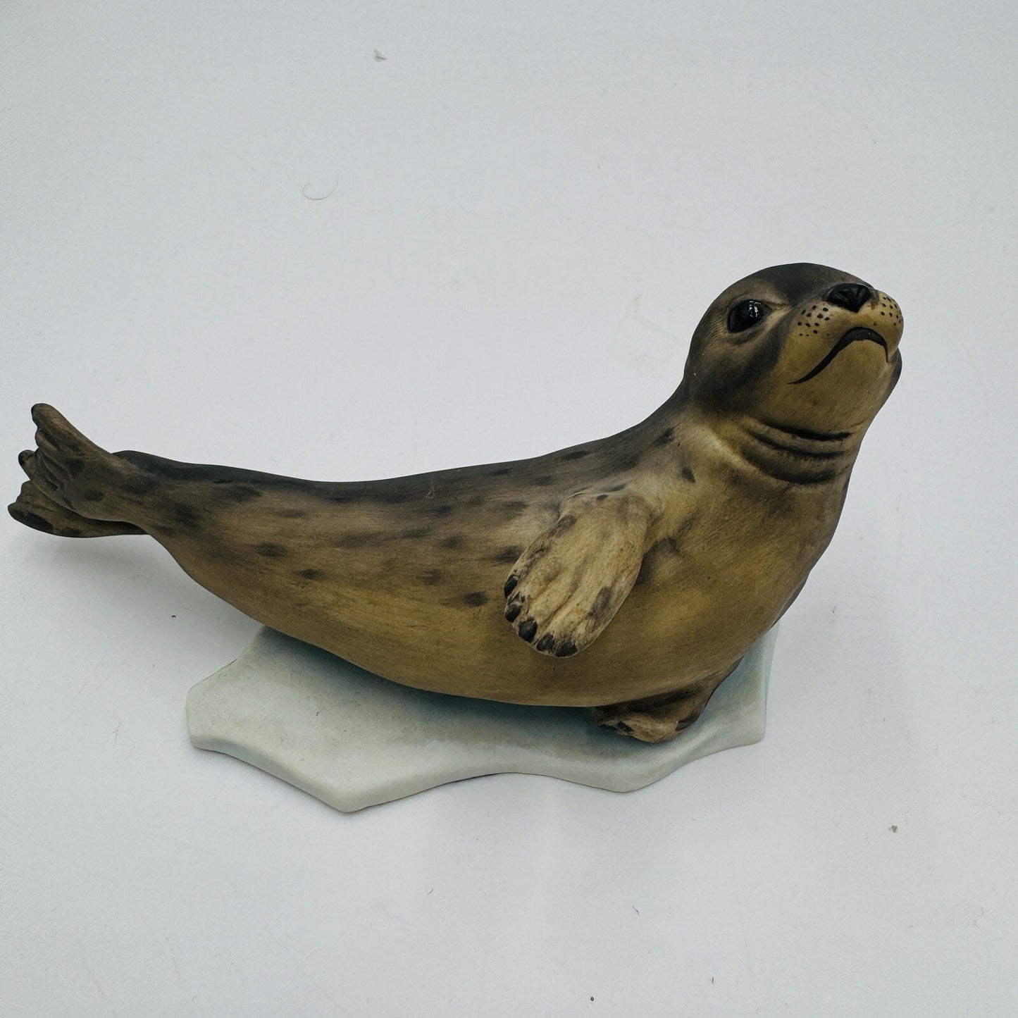 KAISER Germany Porcelain RECLINING SEAL Bisque W. GAWANTKA #604 Figurine