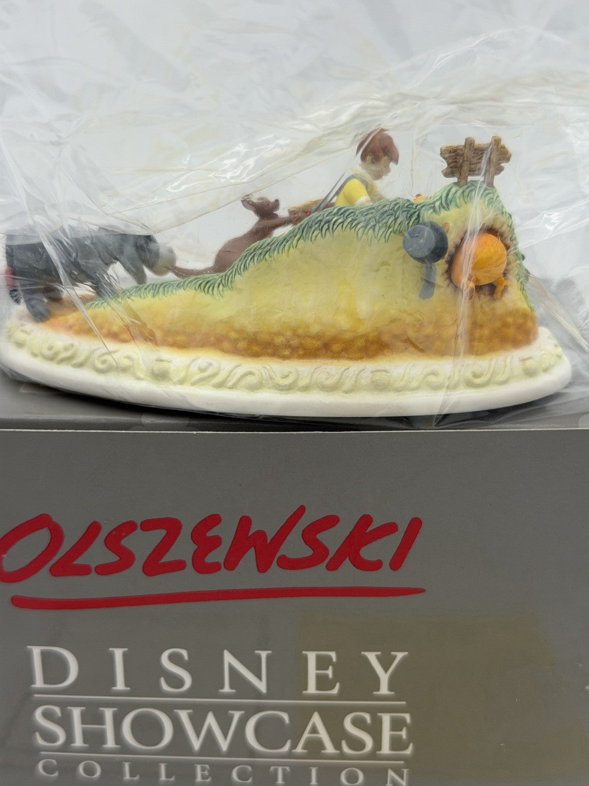 Olszewski Disney Showcase With a Great Heave Ho Winnie Pooh Figurine New/COA