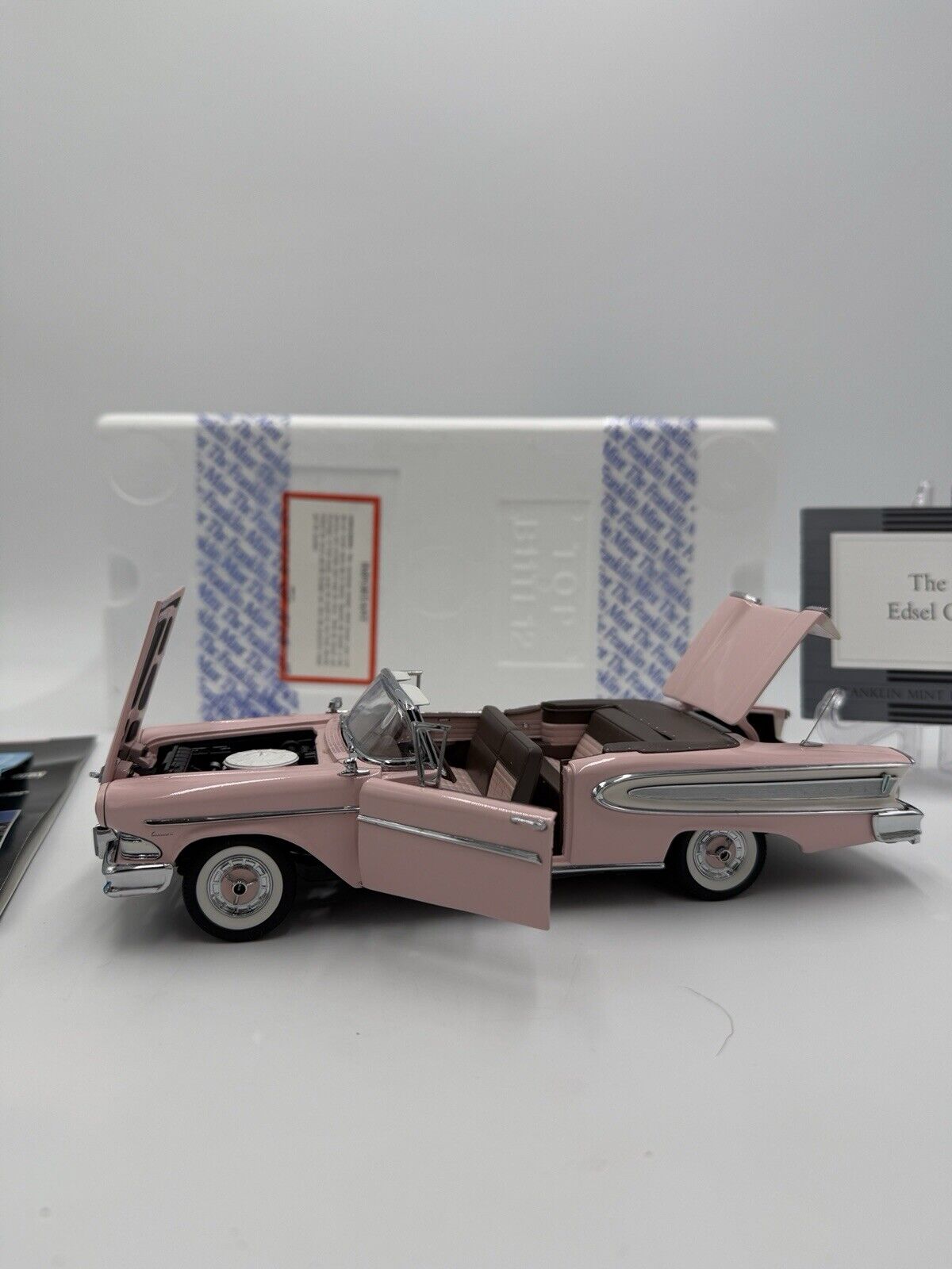 Franklin mint 1958 Ford Edsel Citation convertible 1:24 scale diecast Pink New